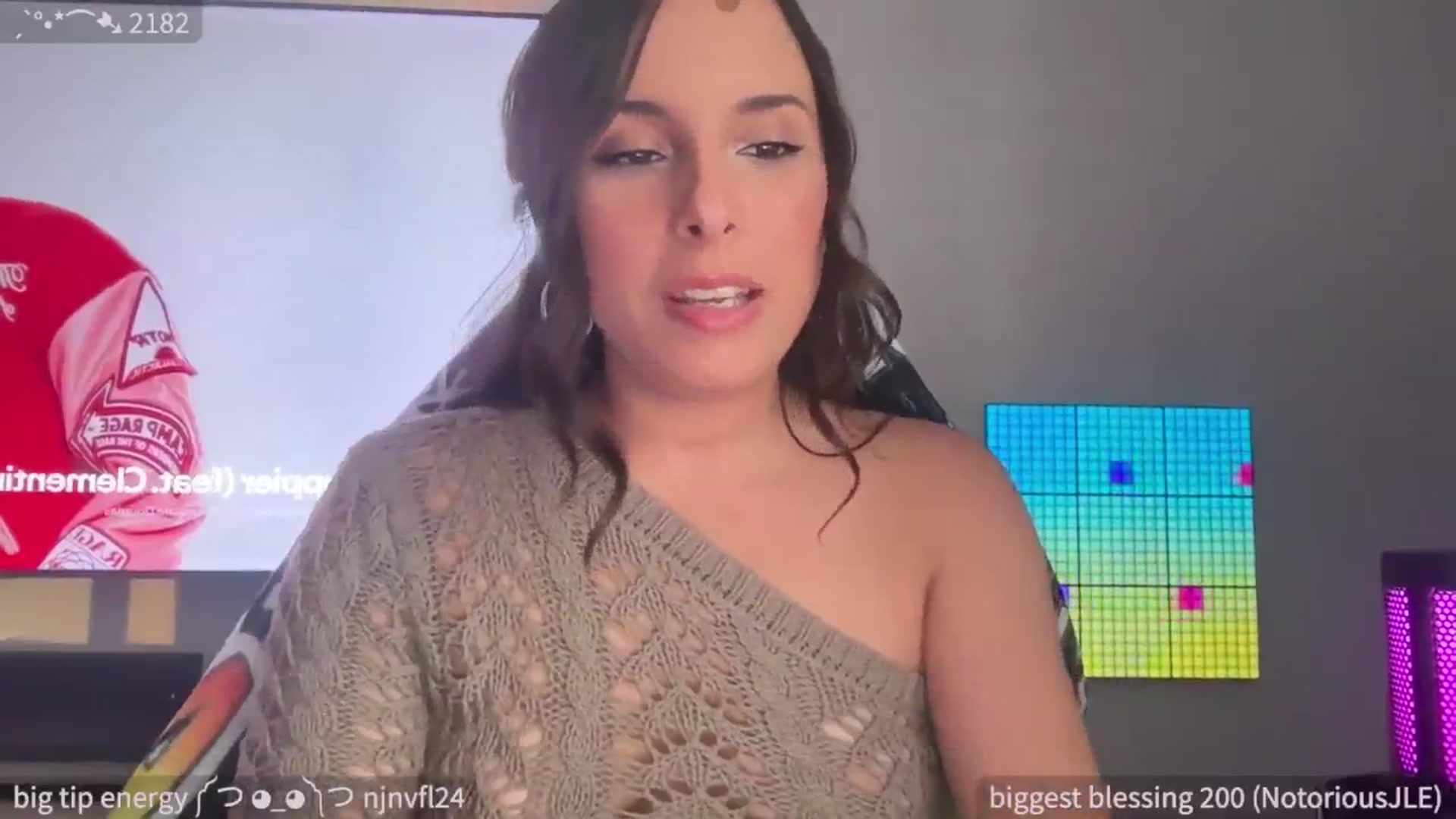 Gallery image thumbnail from SparklySays's myfreecams stream on, 05/28/2025, 20:41 image 2 of 20