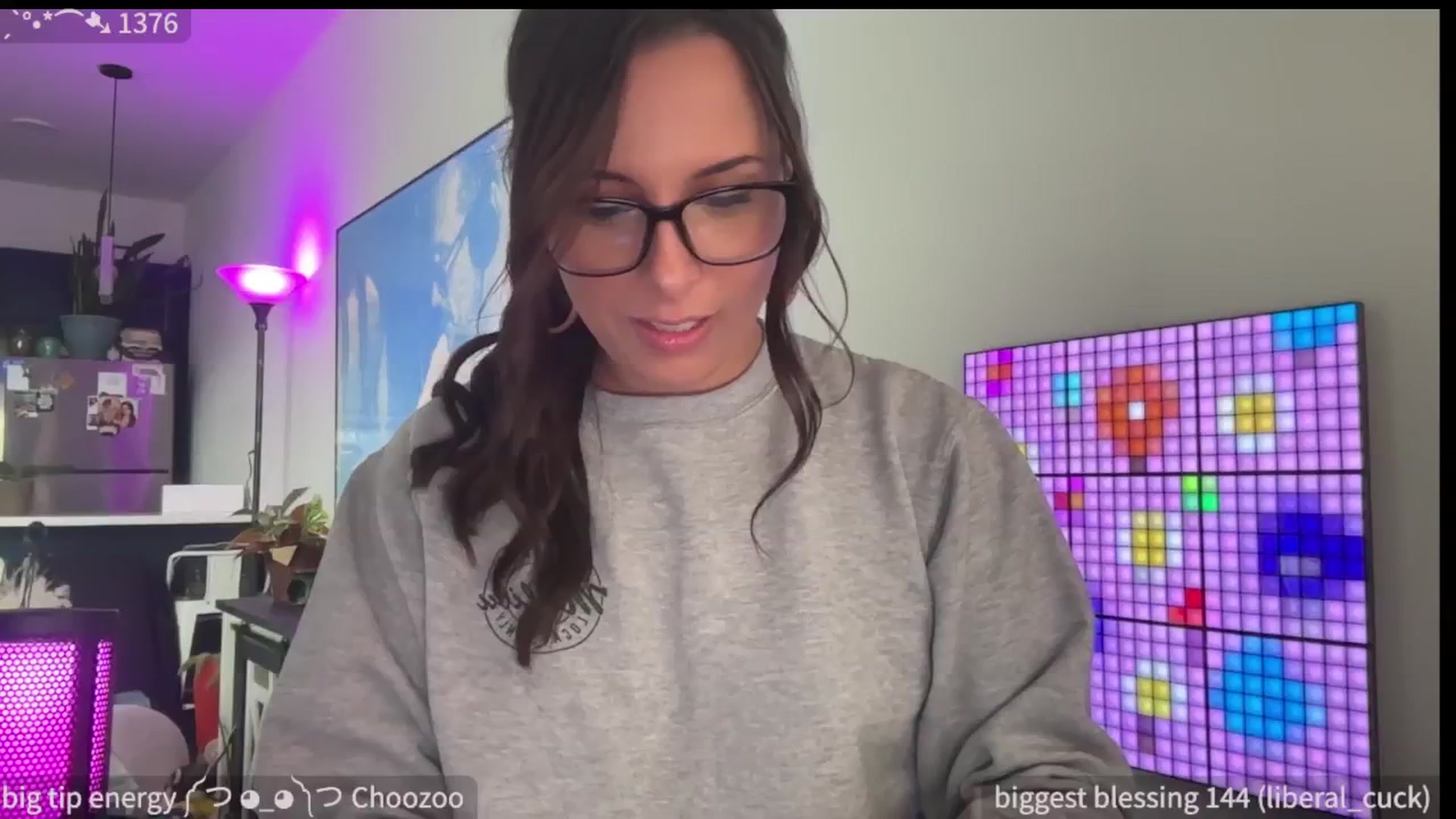Gallery image thumbnail from SparklySays's myfreecams stream on, 06/16/2025, 17:07 image 16 of 20