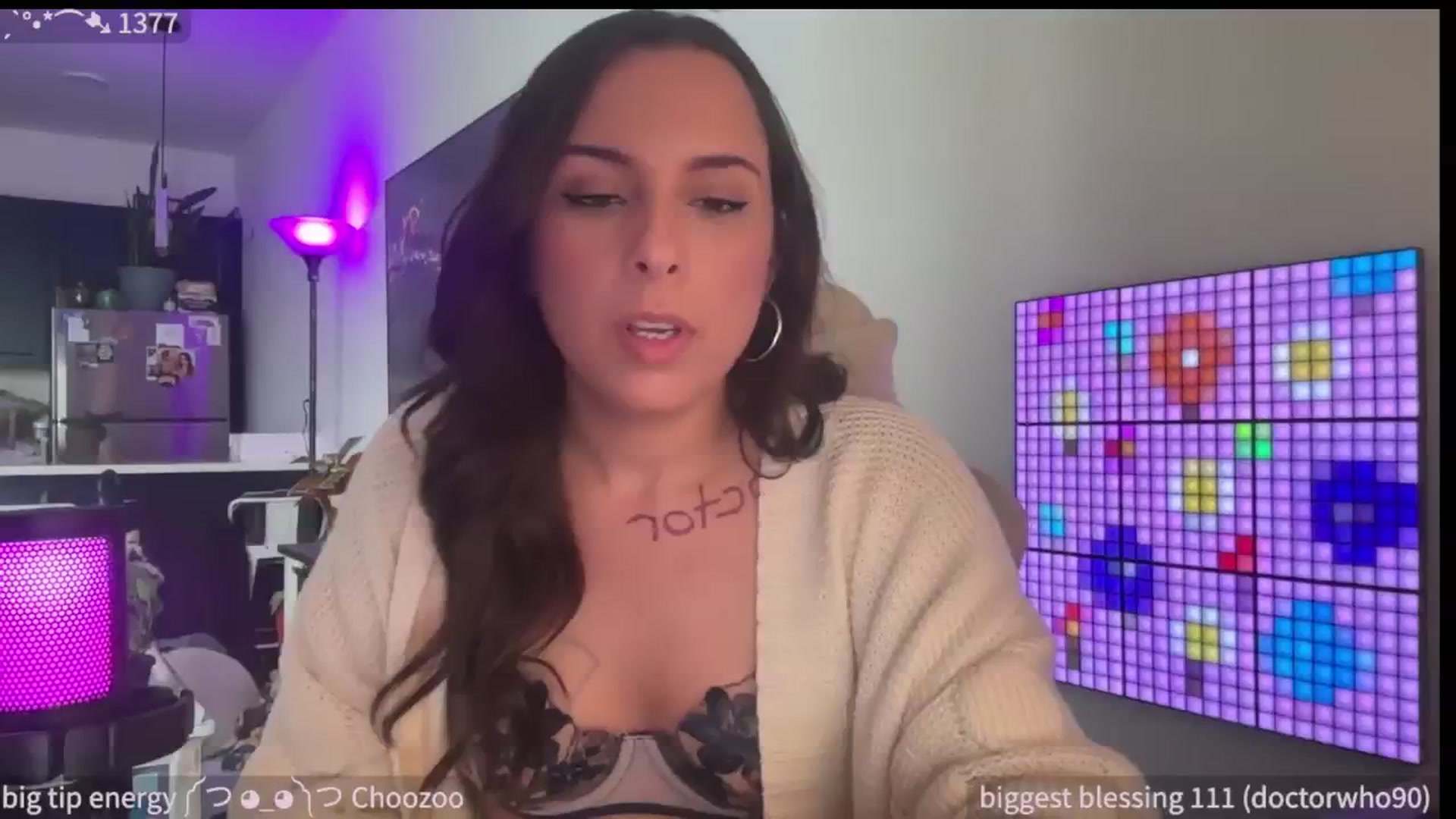Gallery image thumbnail from SparklySays's myfreecams stream on, 06/18/2025, 17:08 image 2 of 20