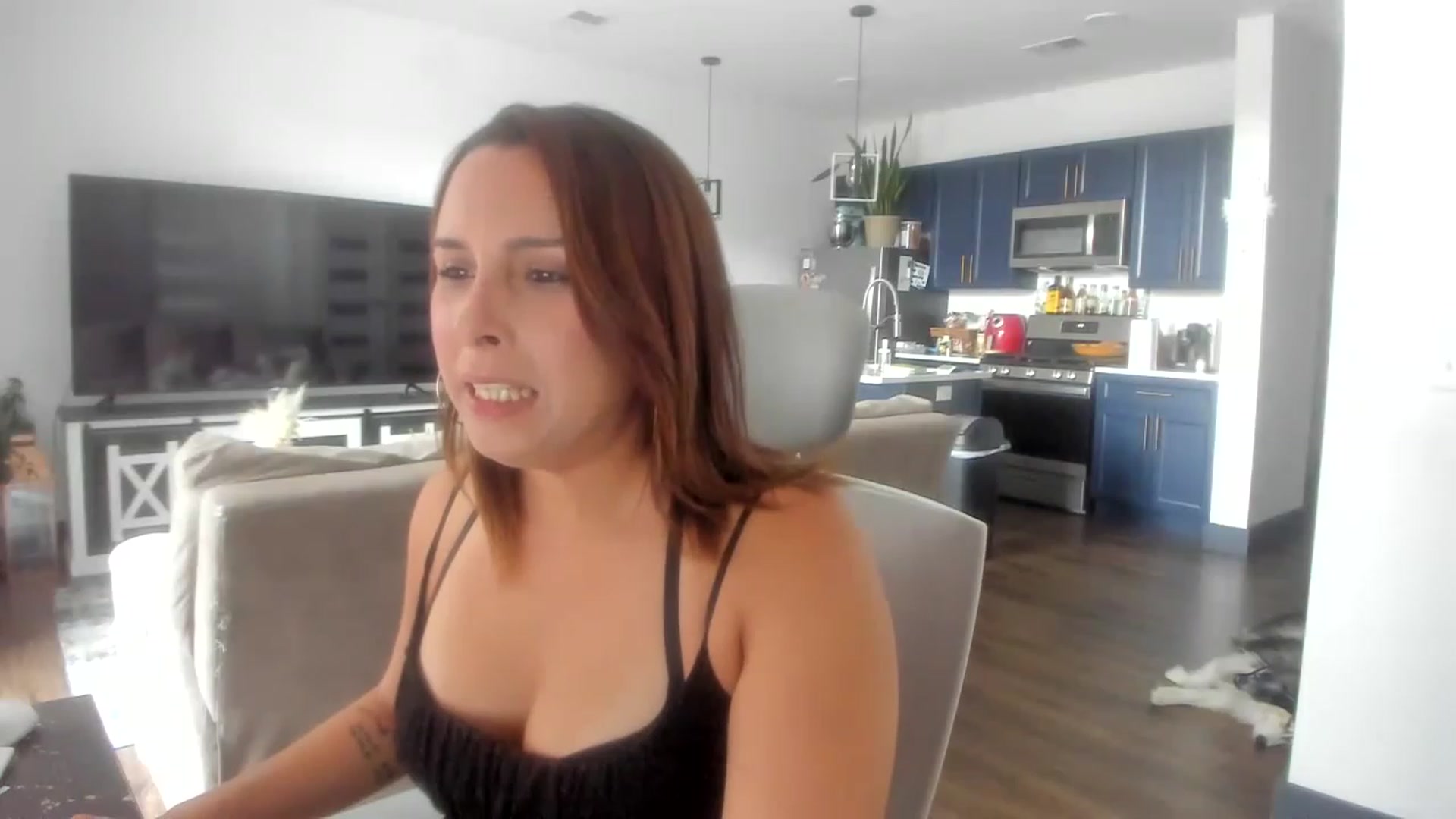 Gallery image thumbnail from Sparkly__'s myfreecams stream on, 06/30/2023, 18:48 image 3 of 20