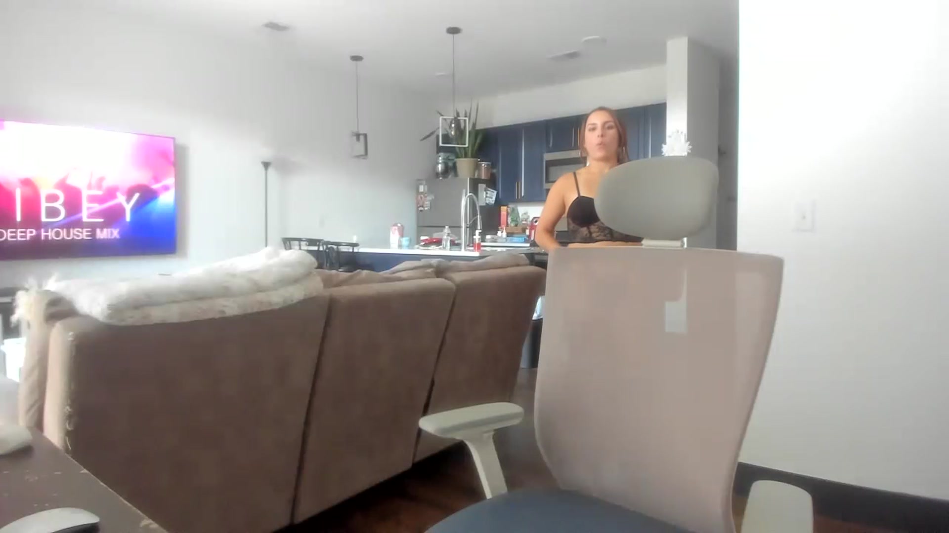 Gallery image thumbnail from Sparkly__'s myfreecams stream on, 07/11/2023, 14:33 image 17 of 20