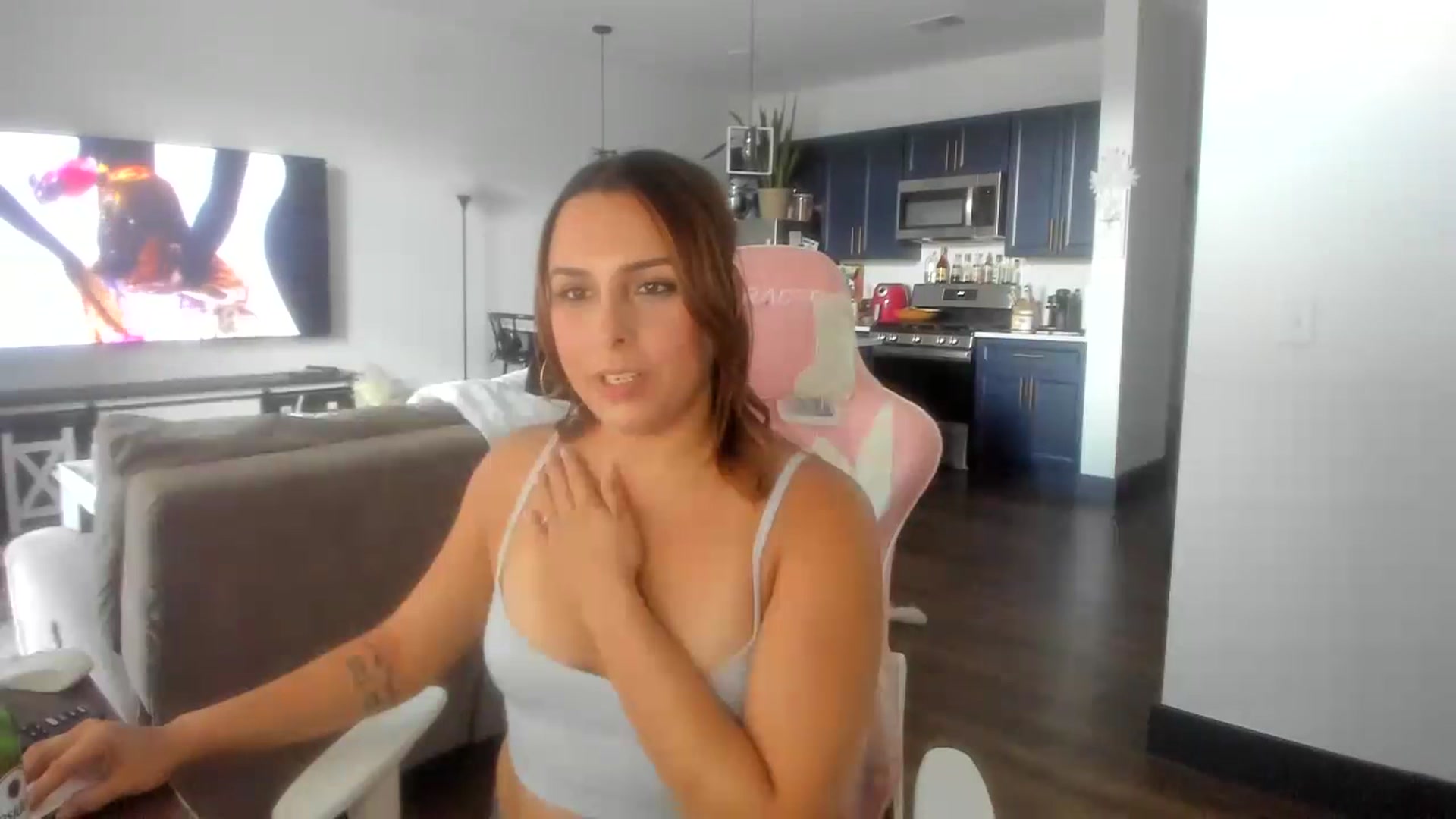 Gallery image thumbnail from Sparkly__'s myfreecams stream on, 07/14/2023, 19:18 image 11 of 20