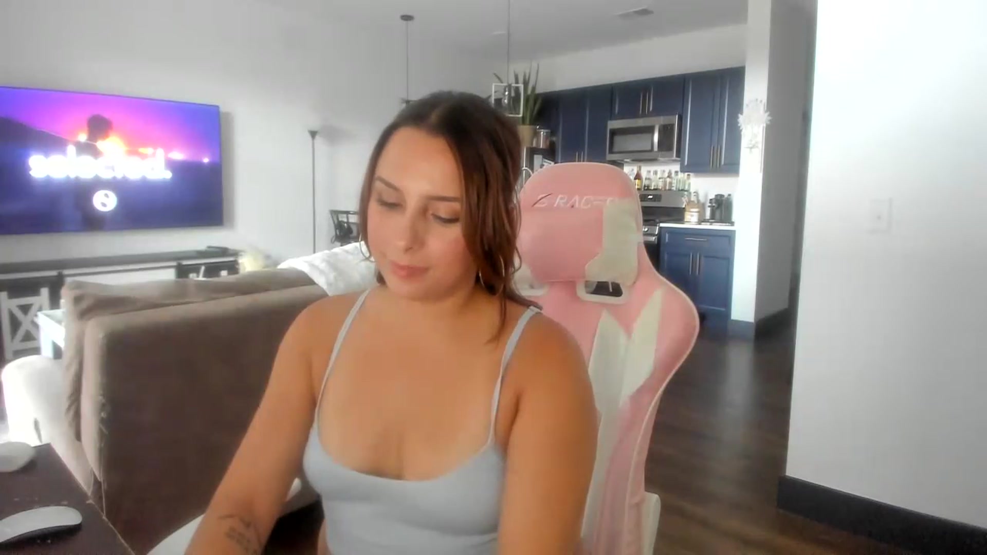 Gallery image thumbnail from Sparkly__'s myfreecams stream on, 07/14/2023, 19:18 image 1 of 20