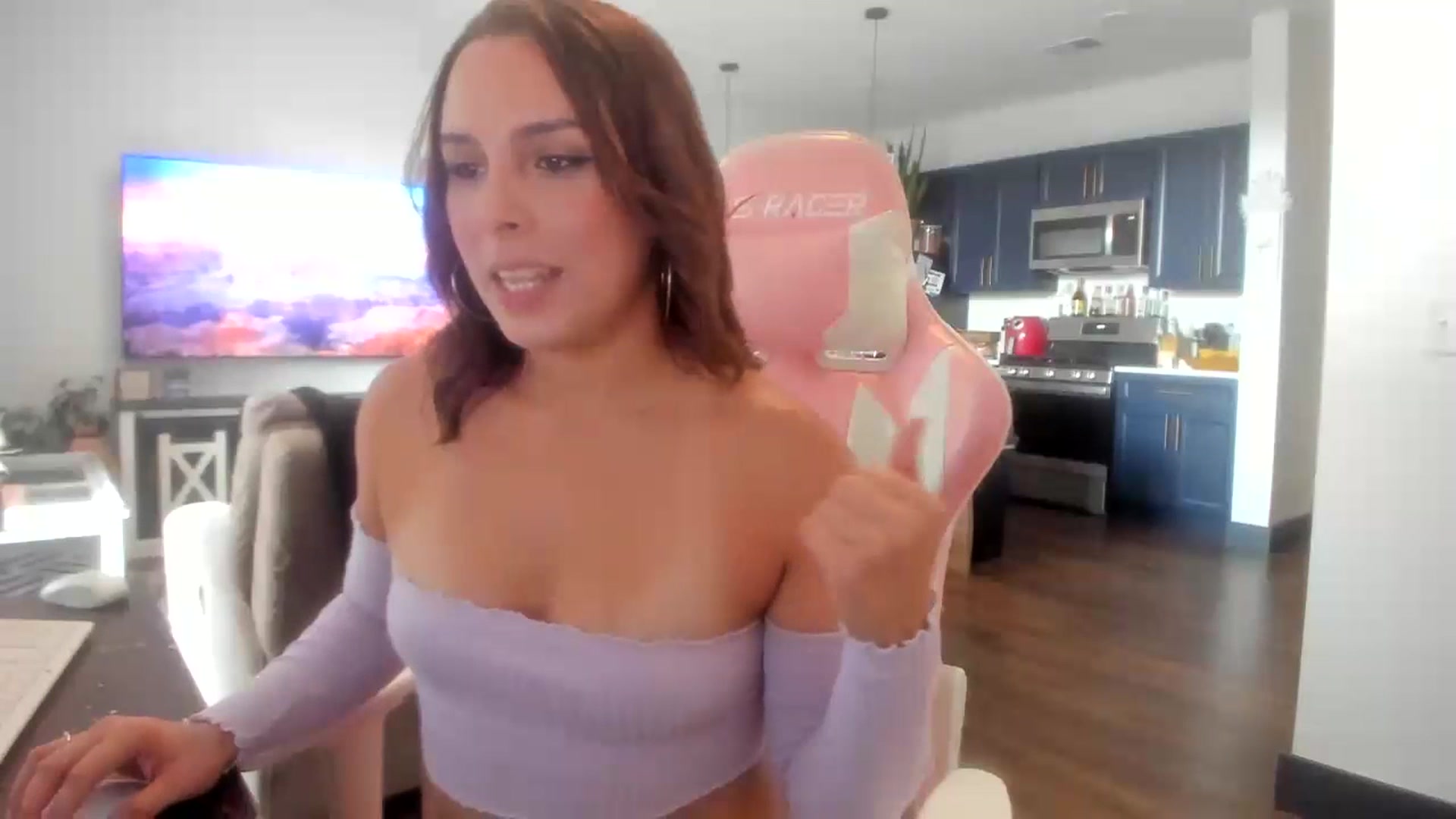 Gallery image thumbnail from Sparkly__'s myfreecams stream on, 07/20/2023, 14:41 image 16 of 20