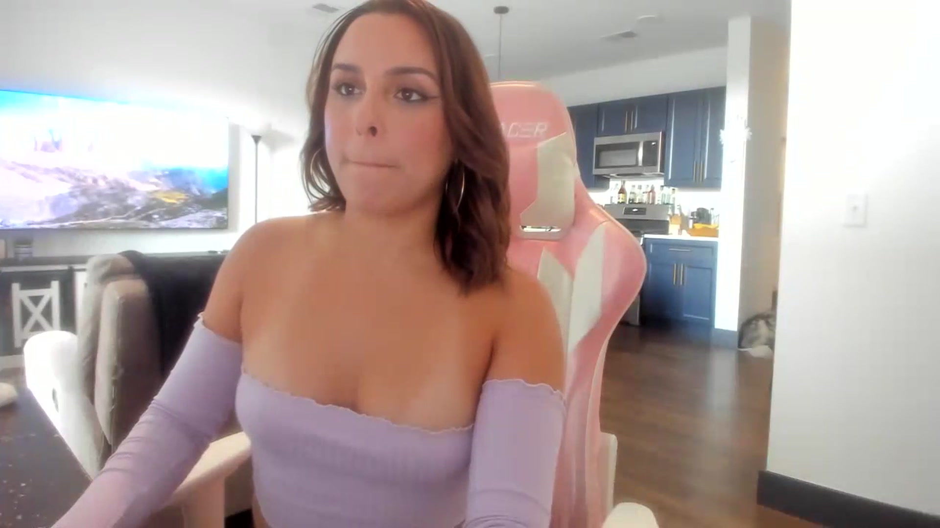 Gallery image thumbnail from Sparkly__'s myfreecams stream on, 07/20/2023, 14:41 image 10 of 20