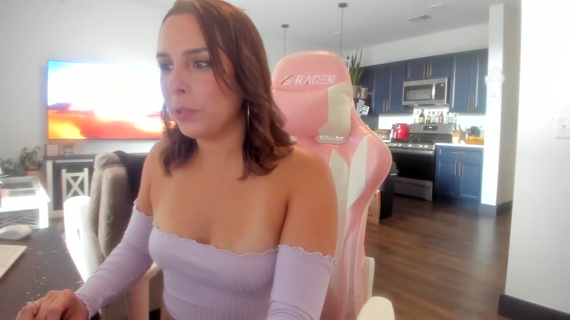 Gallery image thumbnail from Sparkly__'s myfreecams stream on, 07/20/2023, 15:07 image 8 of 20