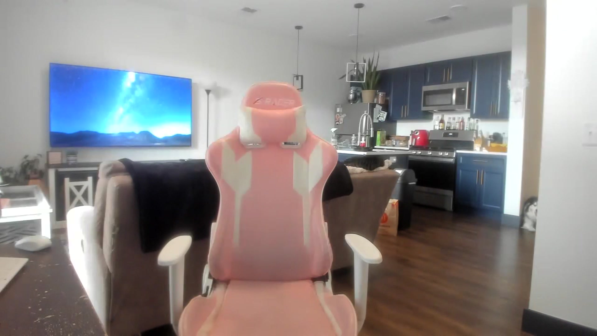 Gallery image thumbnail from Sparkly__'s myfreecams stream on, 07/20/2023, 15:07 image 17 of 20