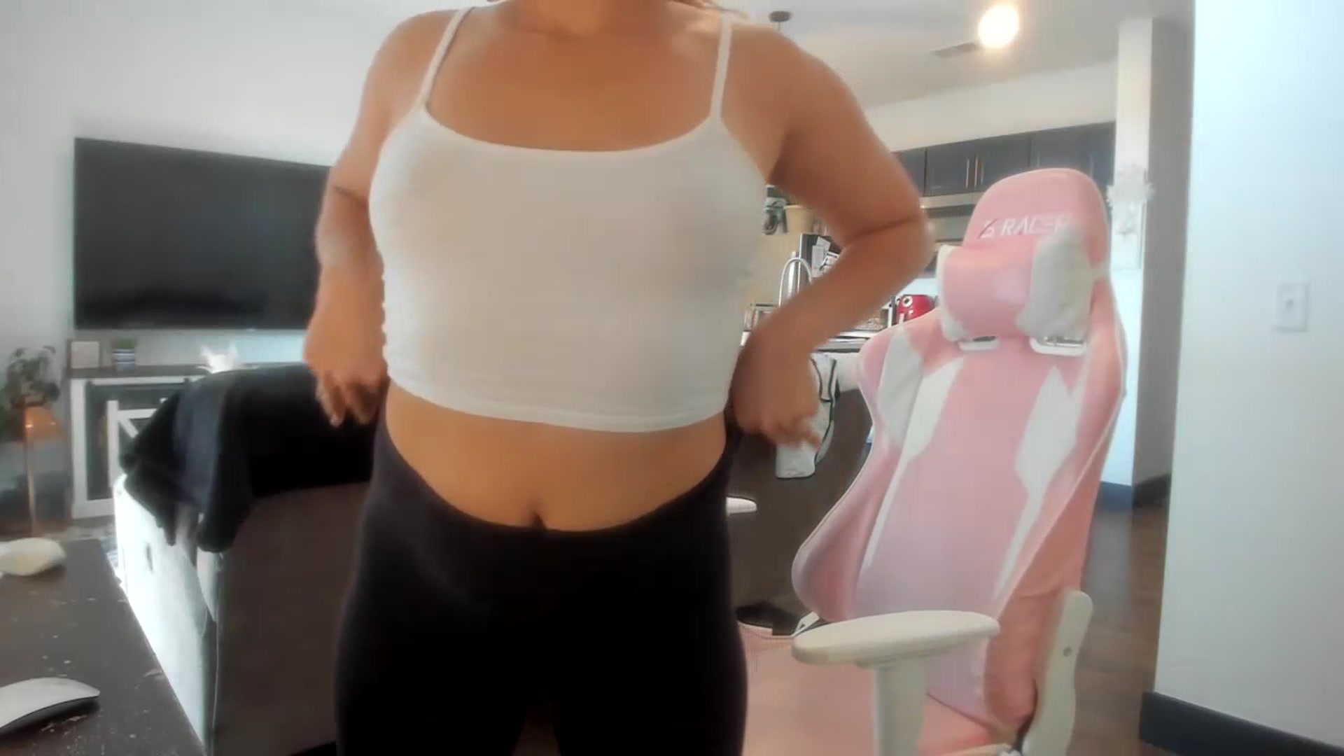 Gallery image thumbnail from Sparkly__'s myfreecams stream on, 07/21/2023, 14:39 image 11 of 20