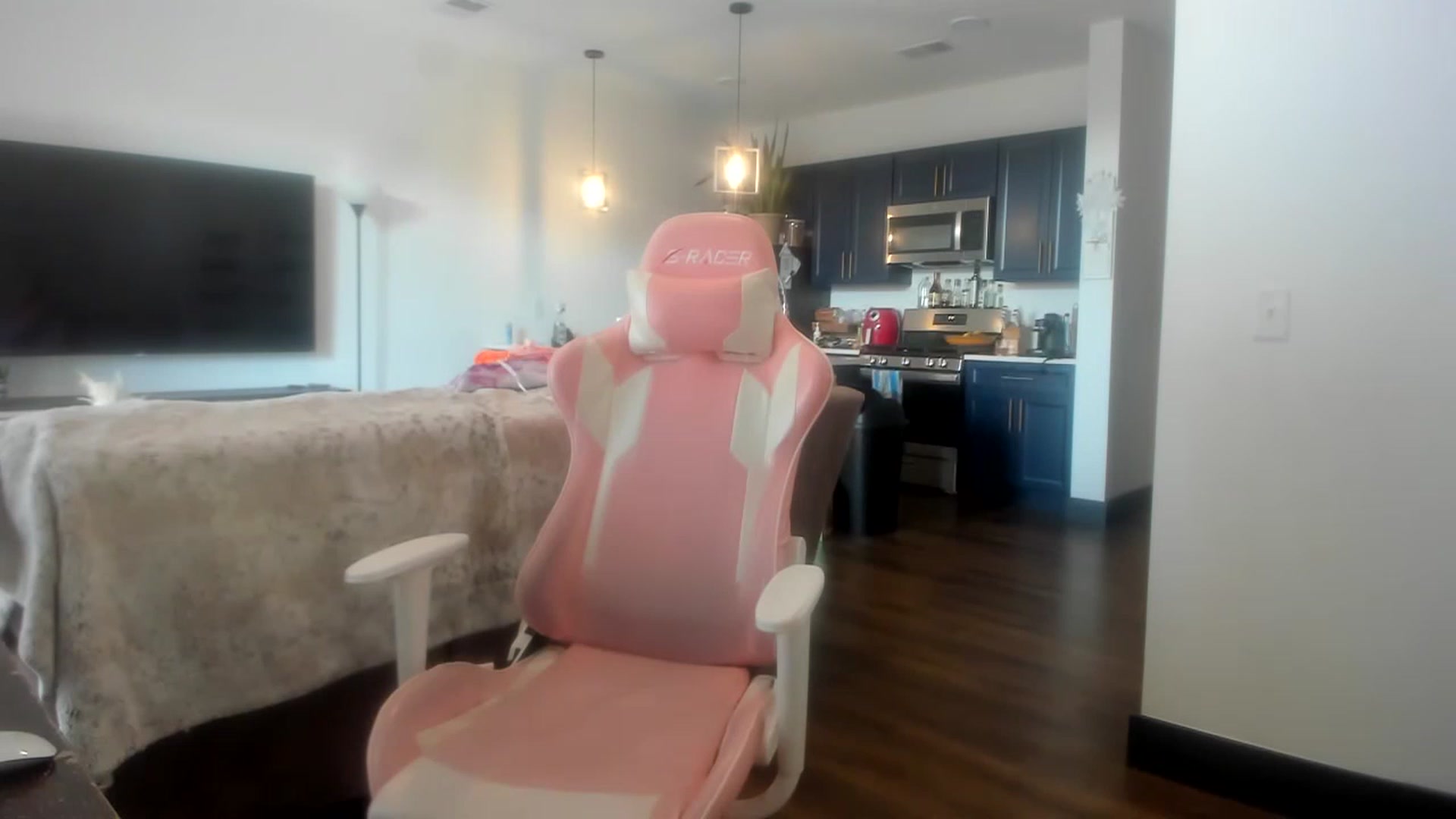 Gallery image thumbnail from Sparkly__'s myfreecams stream on, 07/26/2023, 13:47 image 3 of 20