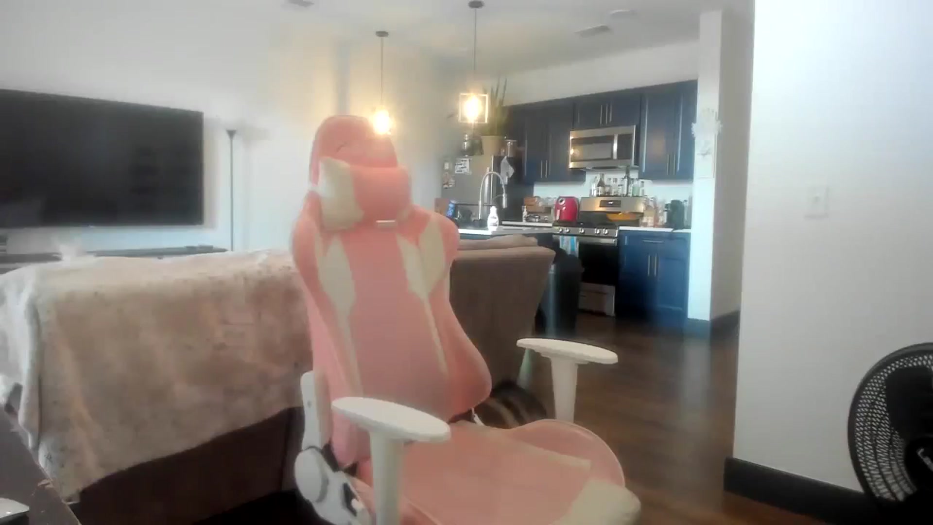 Gallery image thumbnail from Sparkly__'s myfreecams stream on, 07/26/2023, 15:23 image 19 of 20