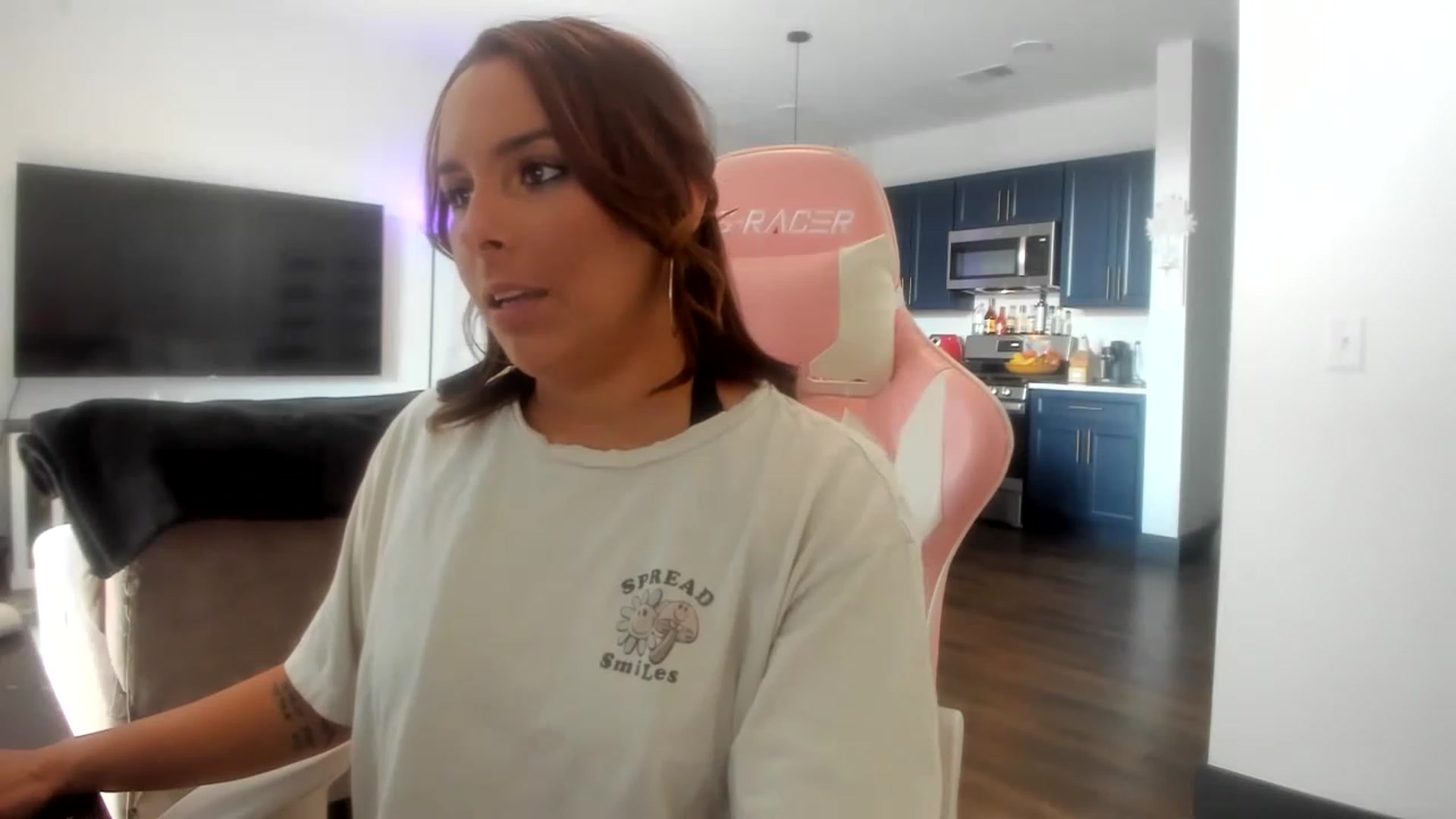 Gallery image thumbnail from Sparkly__'s myfreecams stream on, 08/05/2023, 14:37 image 18 of 20