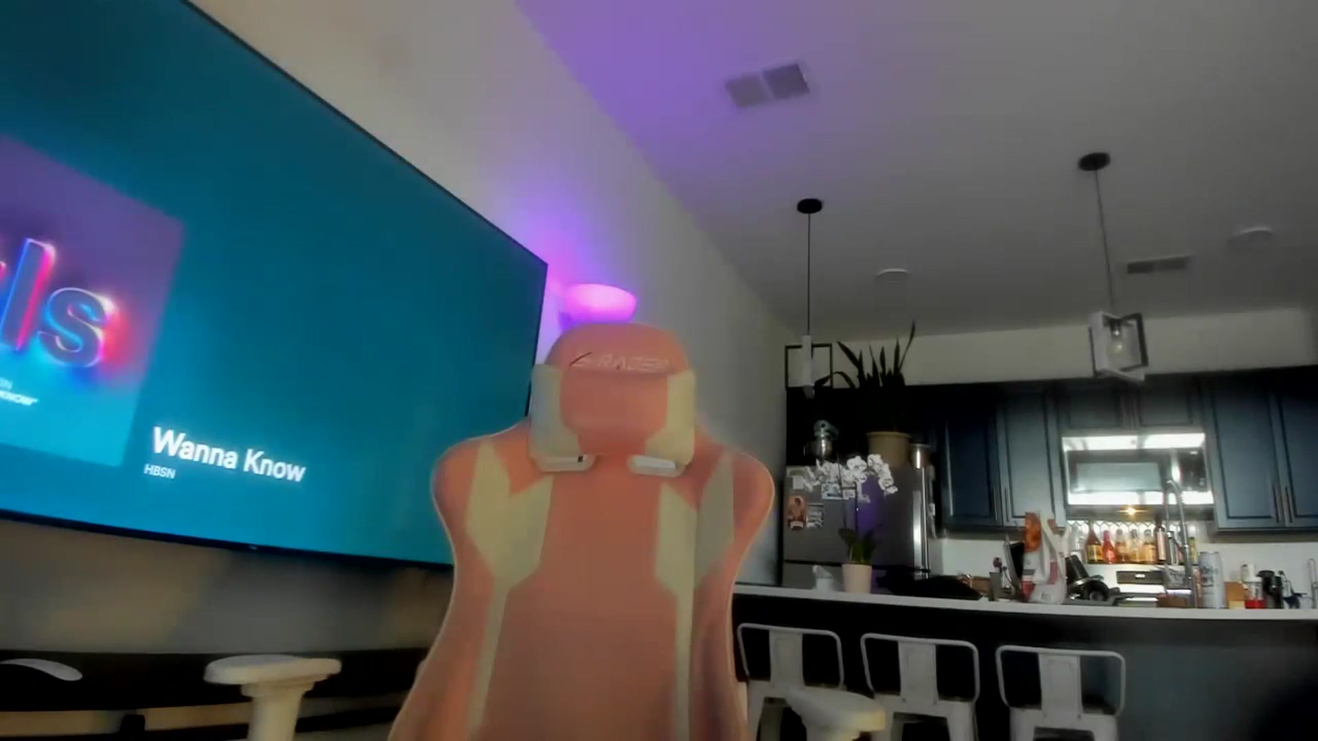 Gallery image thumbnail from Sparkly__'s myfreecams stream on, 08/05/2023, 17:37 image 4 of 20