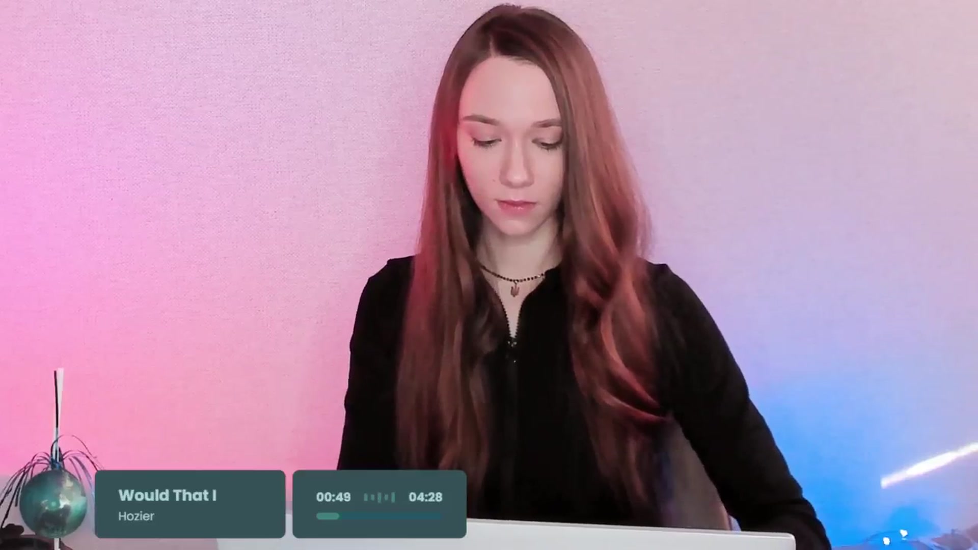 Gallery image thumbnail from Special_One's myfreecams stream on, 04/18/2025, 05:15 image 9 of 20