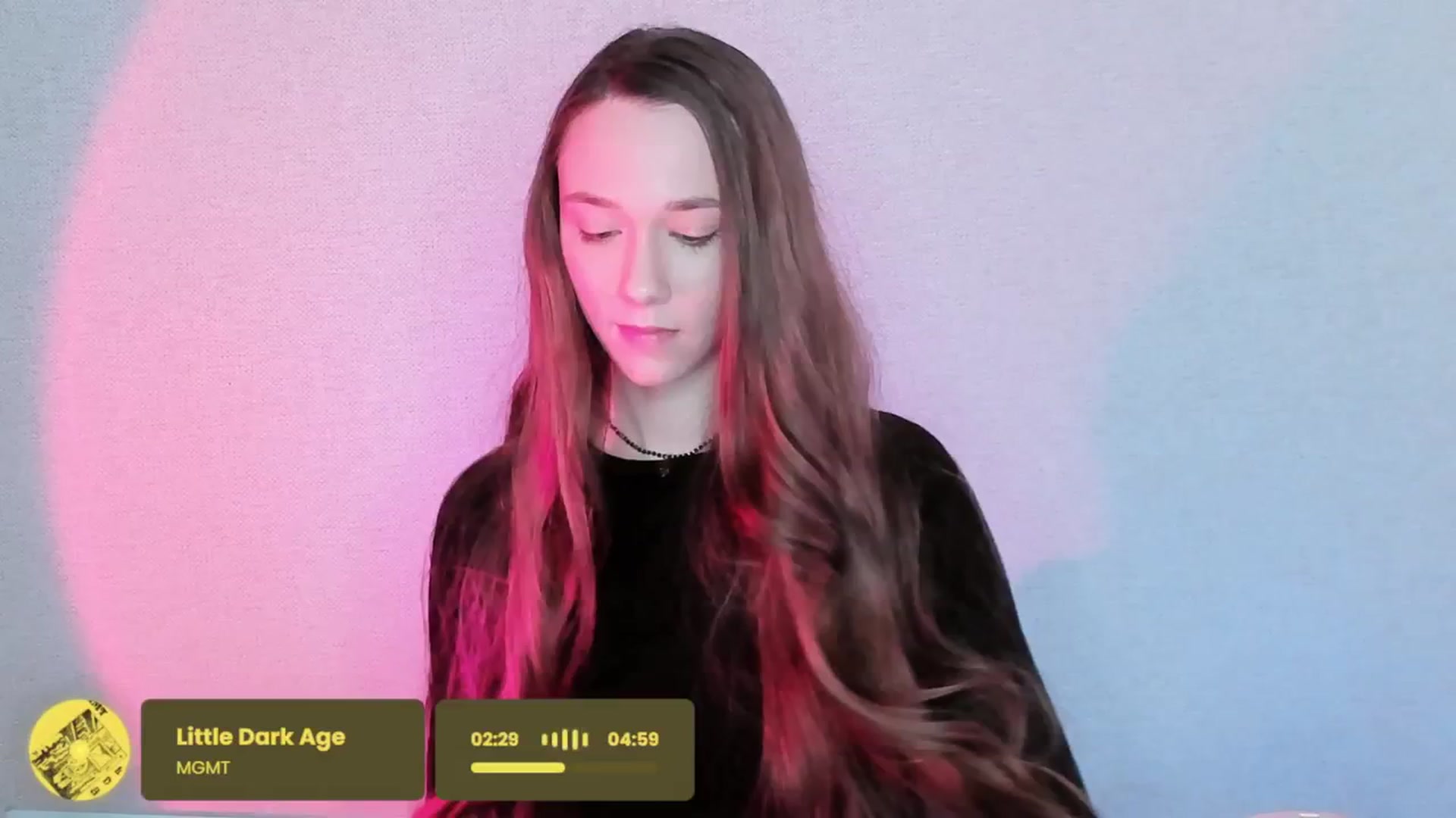 Gallery image thumbnail from Special_One's myfreecams stream on, 04/19/2025, 05:35 image 12 of 20