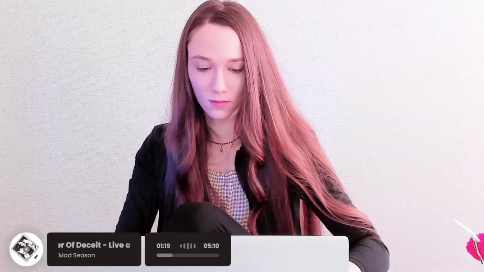Gallery image thumbnail from Special_One's myfreecams stream on, 04/20/2025, 07:06 image 10 of 20