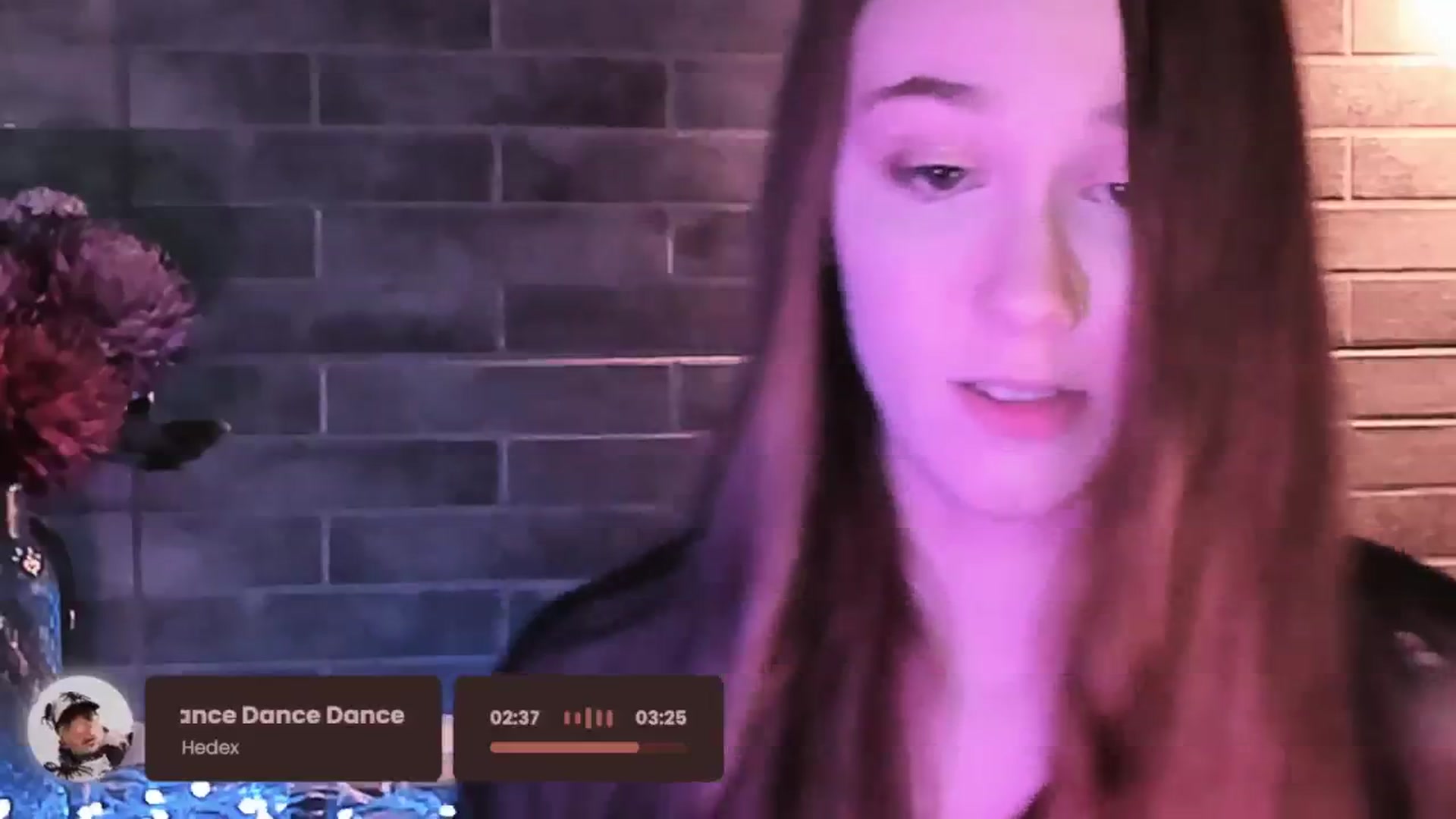 Gallery image thumbnail from Special_One's myfreecams stream on, 10/11/2025, 17:23 image 14 of 20