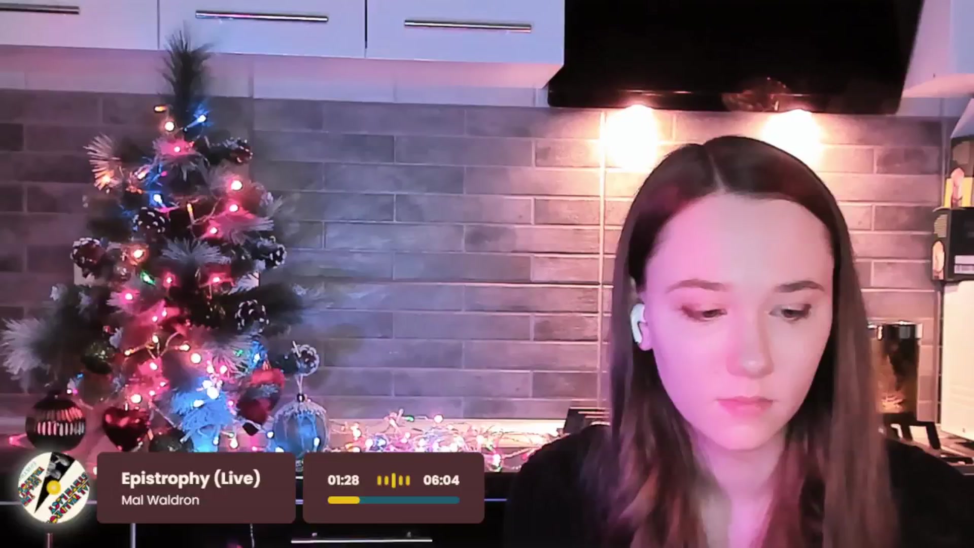 Gallery image thumbnail from Special_One's myfreecams stream on, 12/15/2025, 08:07 image 10 of 20