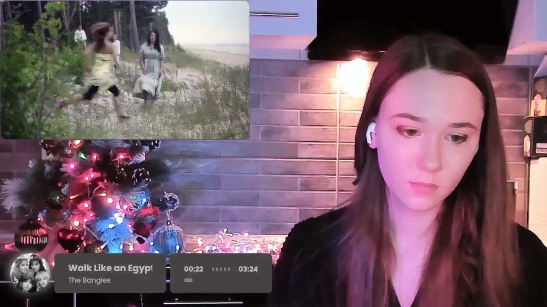 Gallery image thumbnail from Special_One's myfreecams stream on, 12/15/2025, 08:07 image 16 of 20