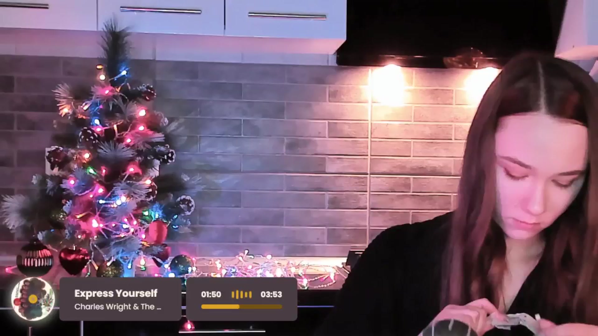 Gallery image thumbnail from Special_One's myfreecams stream on, 12/15/2025, 08:07 image 3 of 20