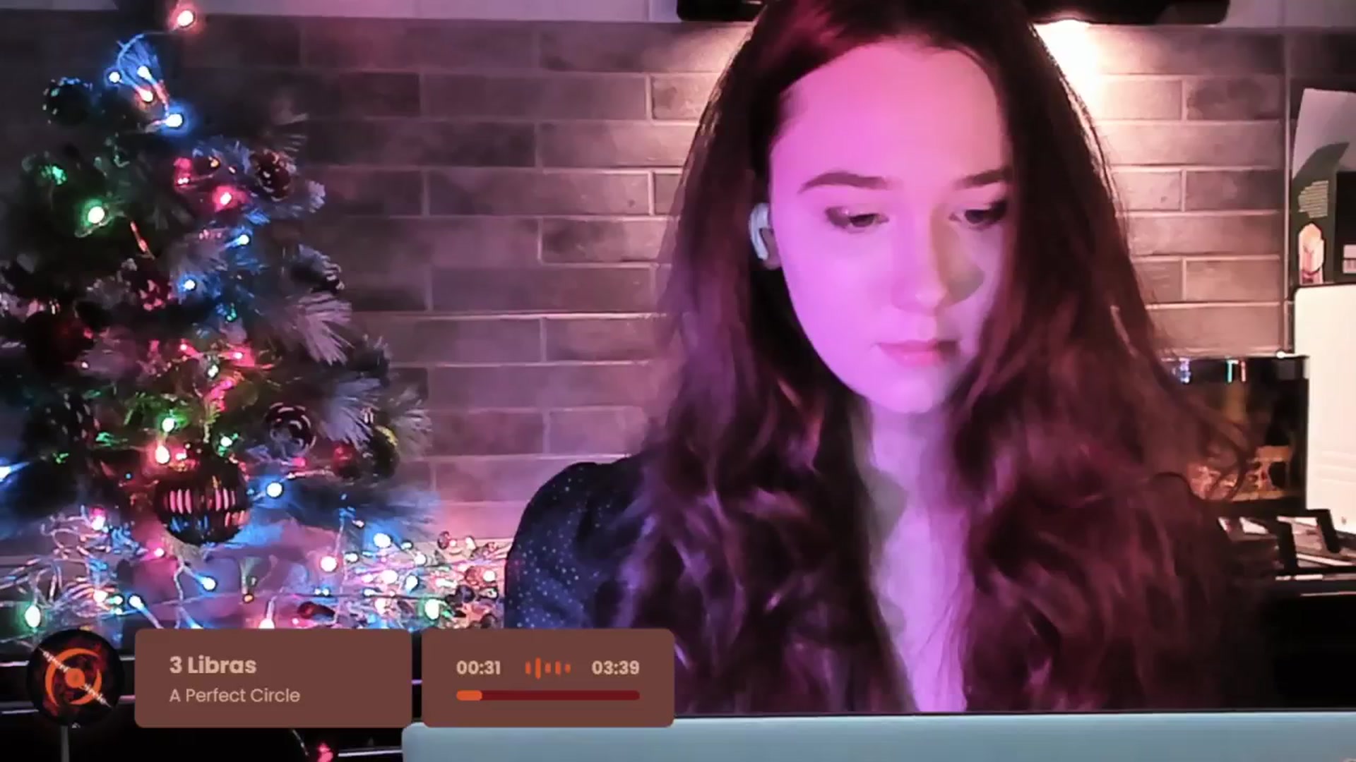 Gallery image thumbnail from Special_One's myfreecams stream on, 12/21/2025, 06:43 image 1 of 20