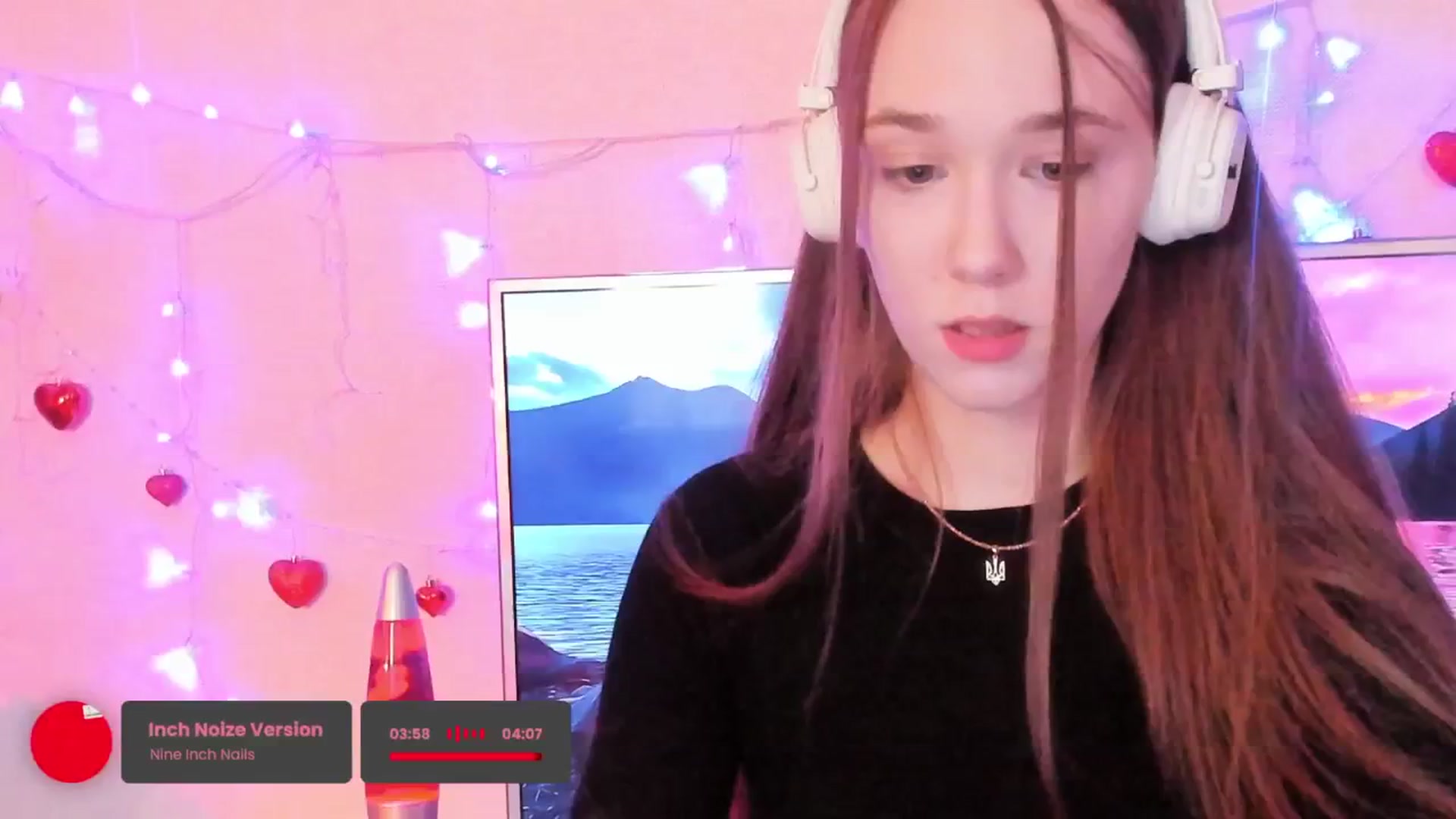 Gallery image thumbnail from Special_One's myfreecams stream on, 04/19/2026, 11:52 image 1 of 20