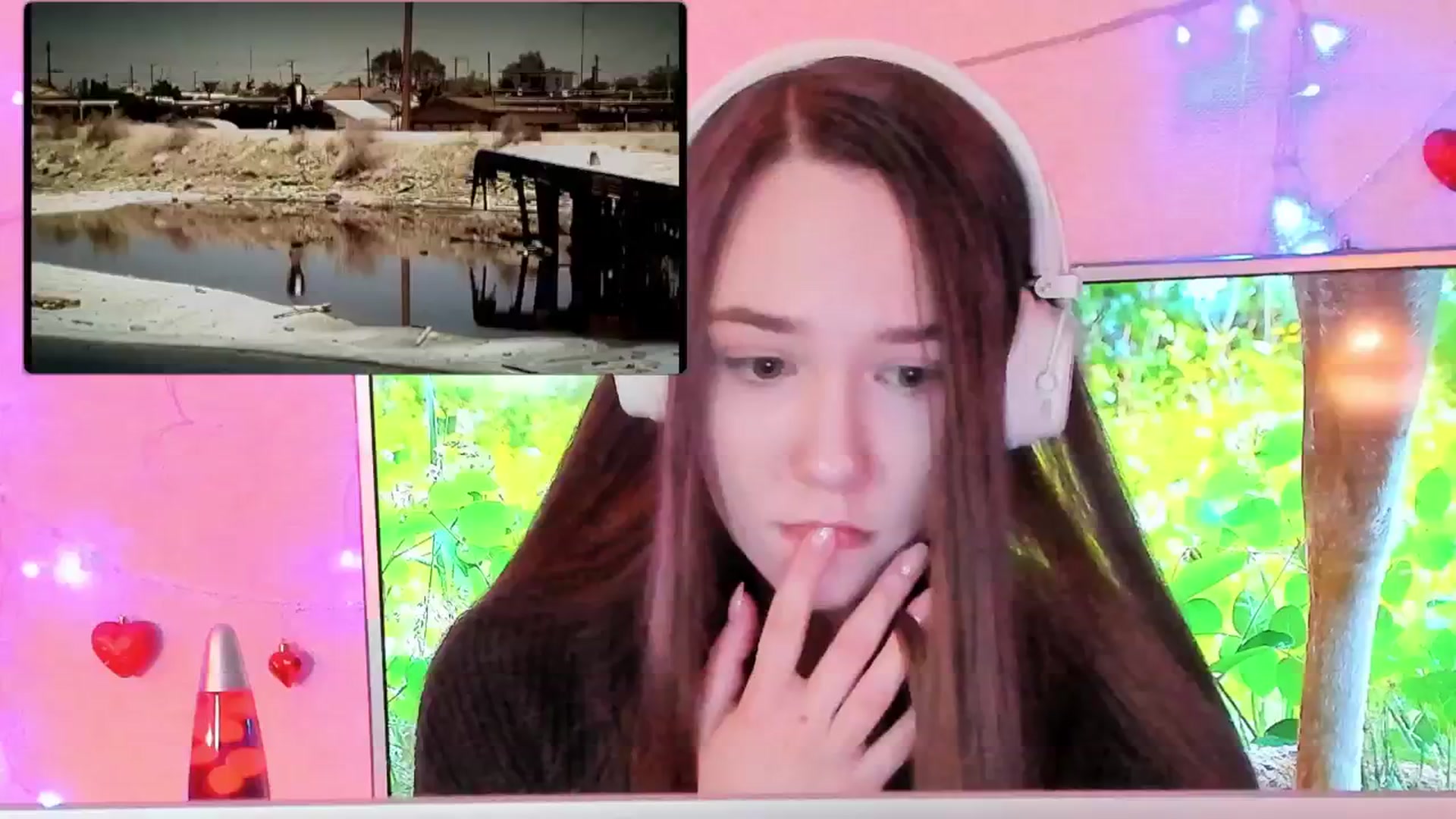 Gallery image thumbnail from Special_One's myfreecams stream on, 04/26/2026, 04:43 image 3 of 20