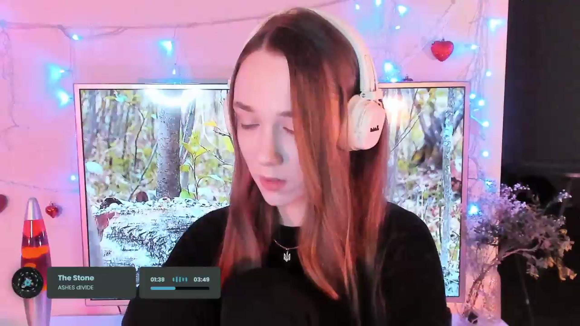 Gallery image thumbnail from Special_One's myfreecams stream on, 05/10/2026, 24:18 image 15 of 20