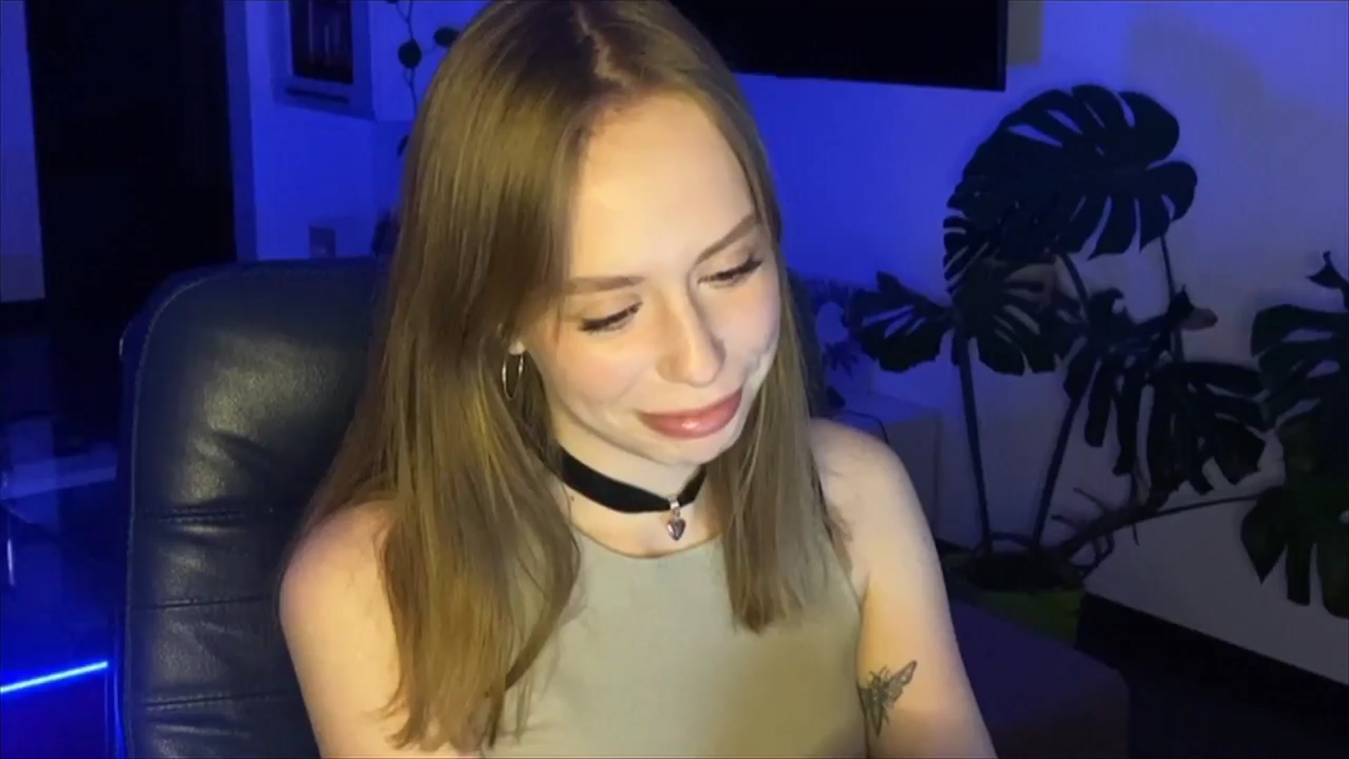 Gallery image thumbnail from Spectre's myfreecams stream on, 03/26/2024, 24:25 image 1 of 20