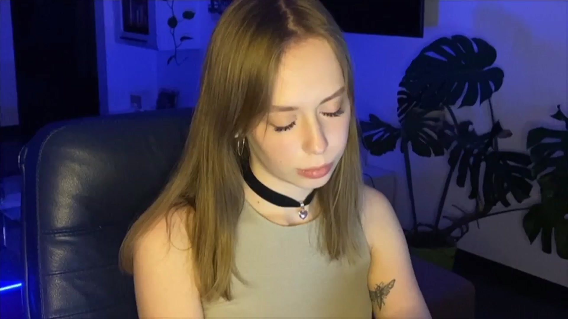 Gallery image thumbnail from Spectre's myfreecams stream on, 03/26/2024, 24:25 image 11 of 20