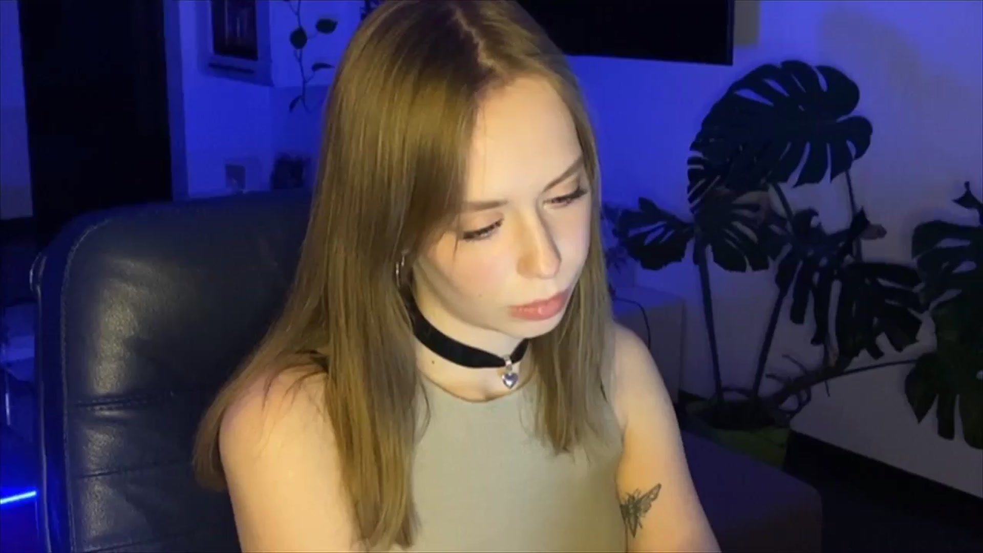 Gallery image thumbnail from Spectre's myfreecams stream on, 03/26/2024, 24:25 image 13 of 20