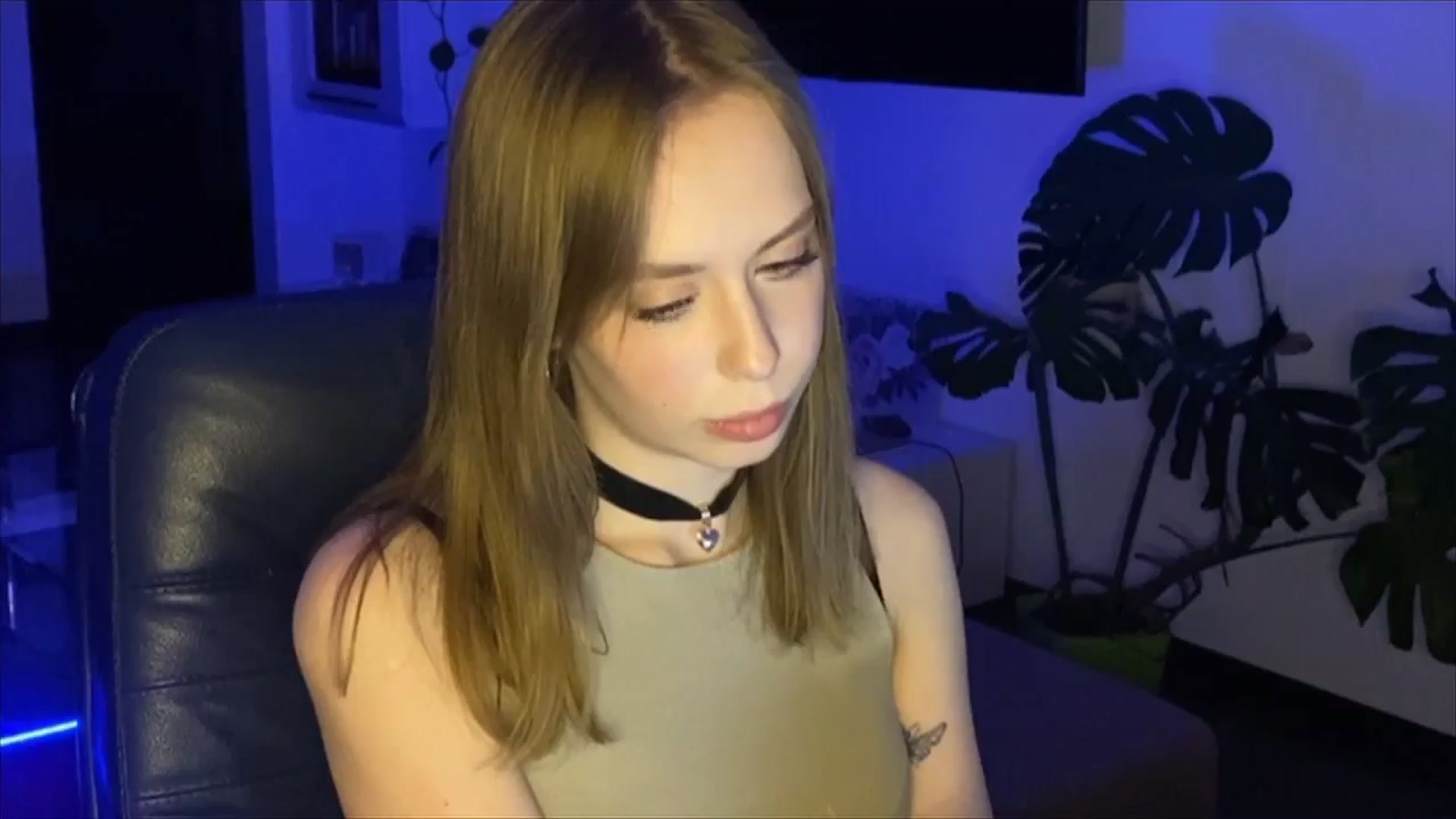 Gallery image thumbnail from Spectre's myfreecams stream on, 03/26/2024, 24:25 image 19 of 20