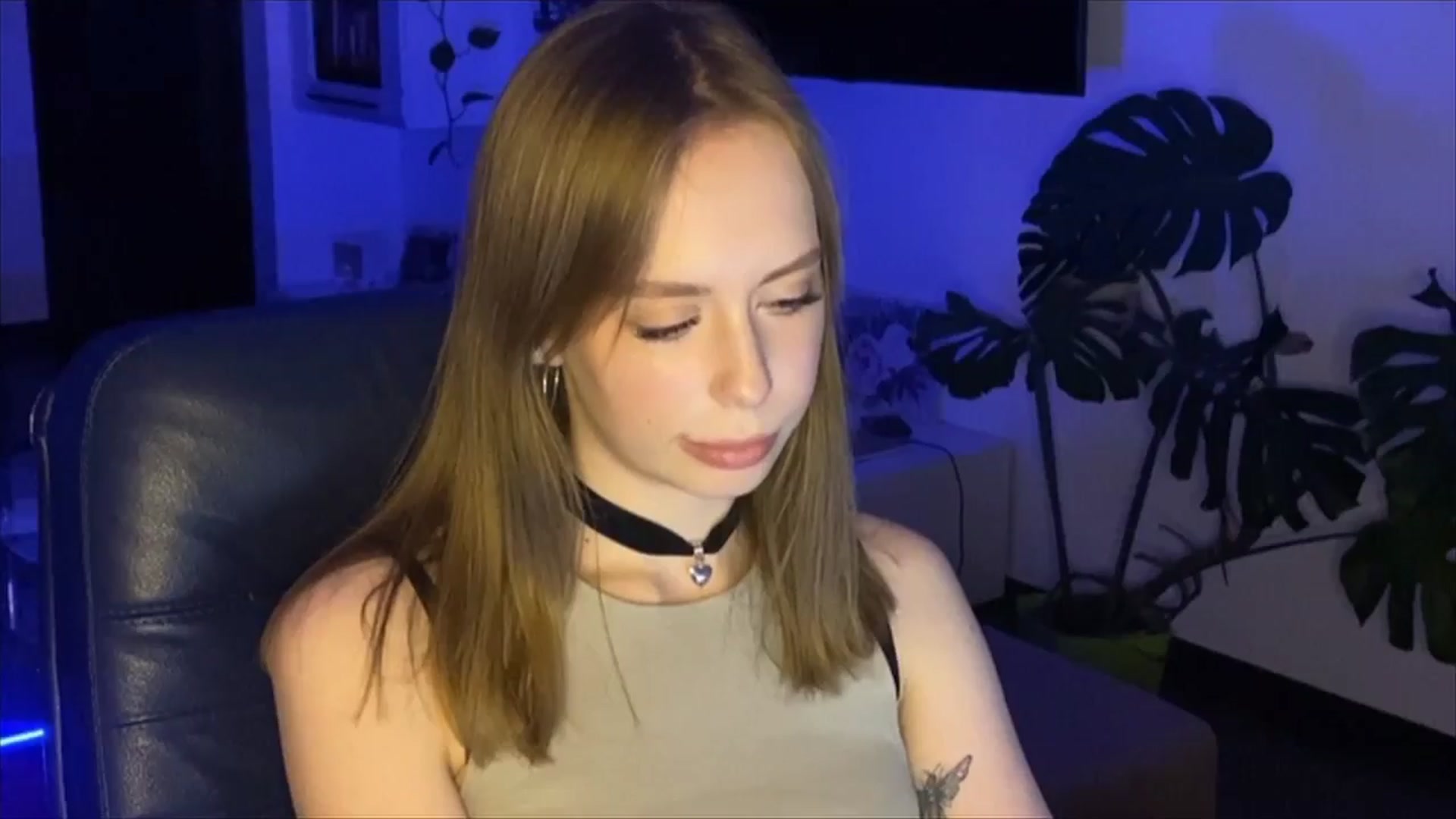Gallery image thumbnail from Spectre's myfreecams stream on, 03/26/2024, 24:25 image 16 of 20