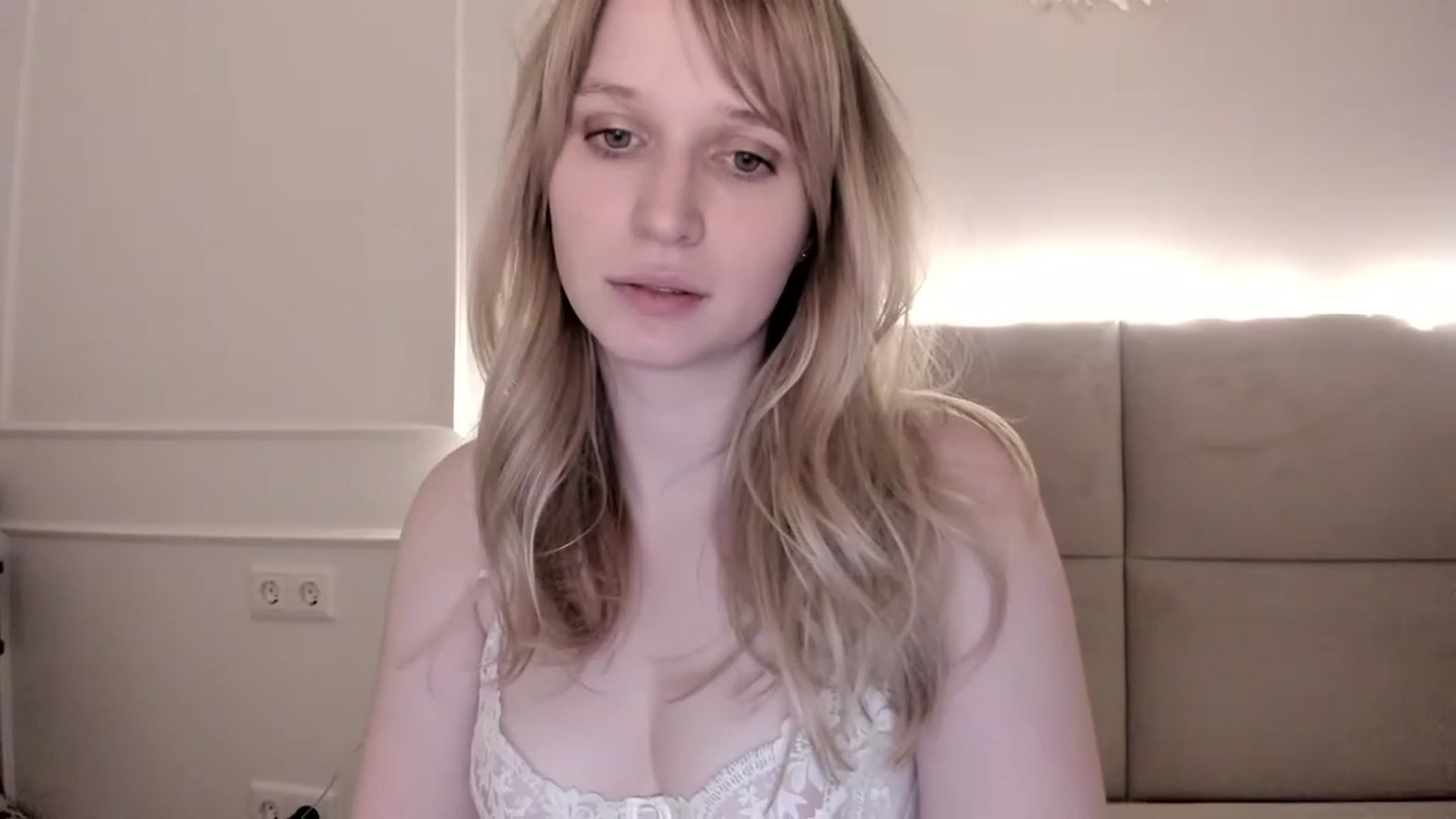 Gallery image thumbnail from Speculoos_'s myfreecams stream on, 12/06/2022, 21:20 image 5 of 20