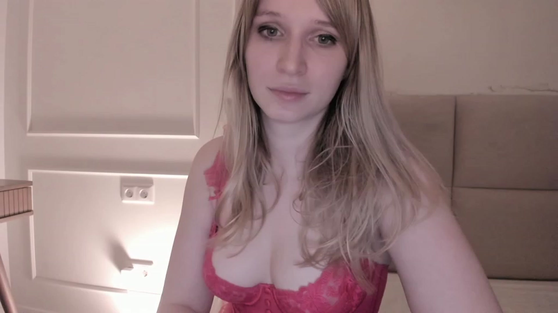 Gallery image thumbnail from Speculoos_'s myfreecams stream on, 12/20/2022, 21:06 image 9 of 20