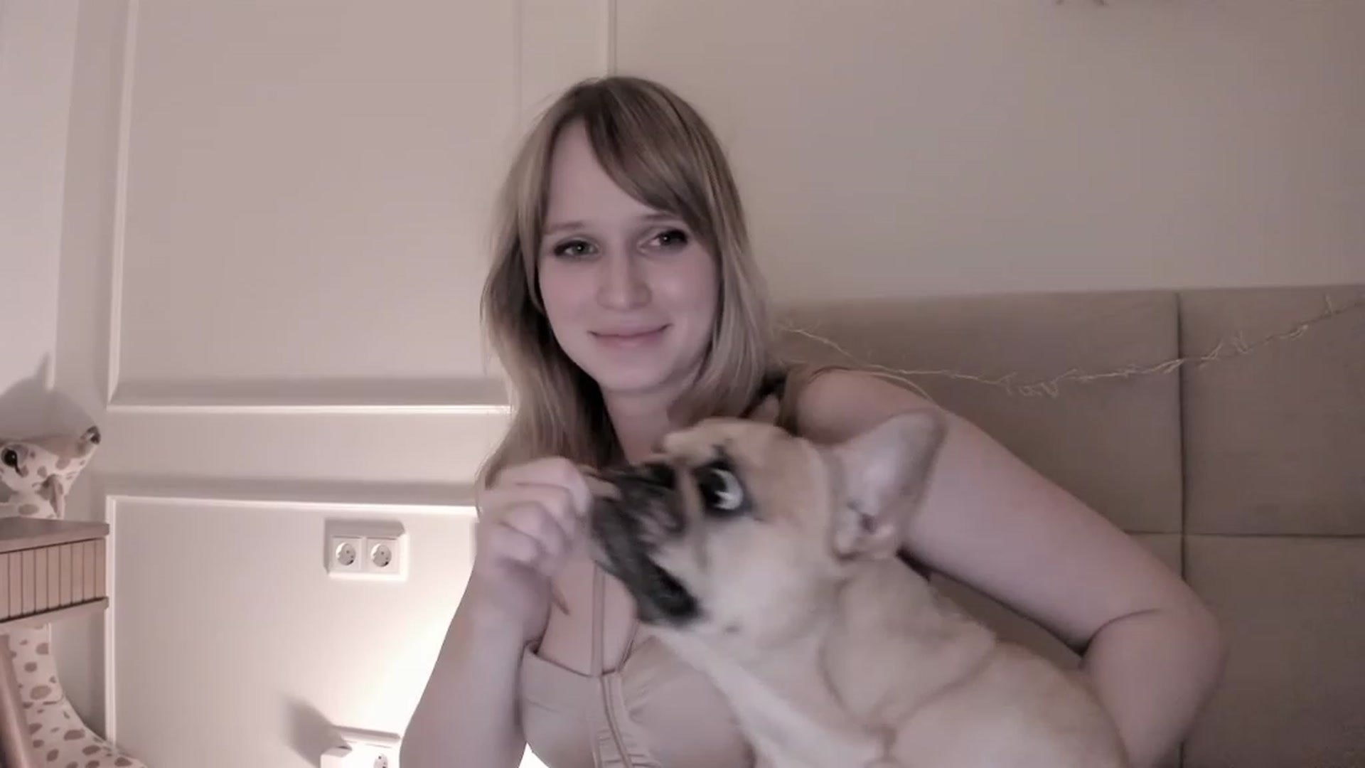 Gallery image thumbnail from Speculoos_'s myfreecams stream on, 12/21/2022, 20:58 image 13 of 20