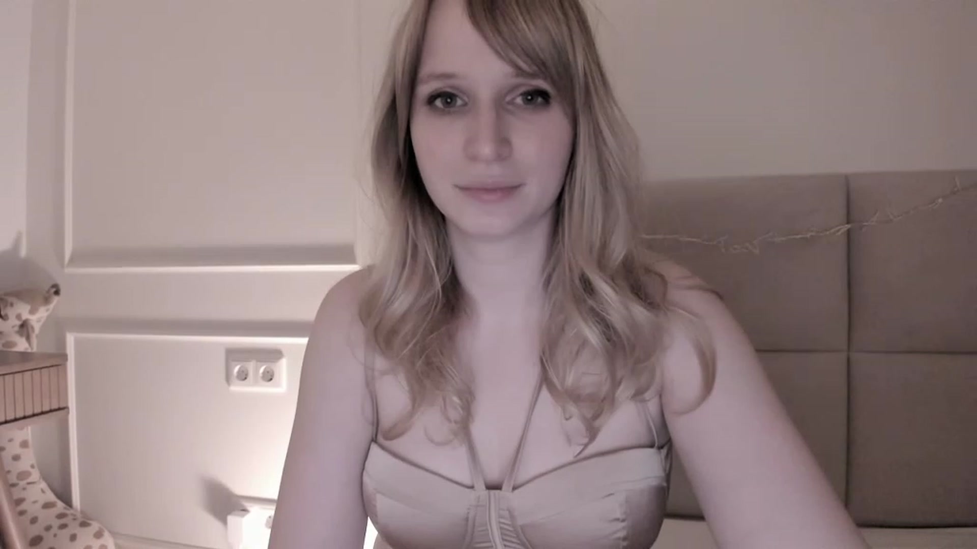 Gallery image thumbnail from Speculoos_'s myfreecams stream on, 12/21/2022, 20:58 image 16 of 20