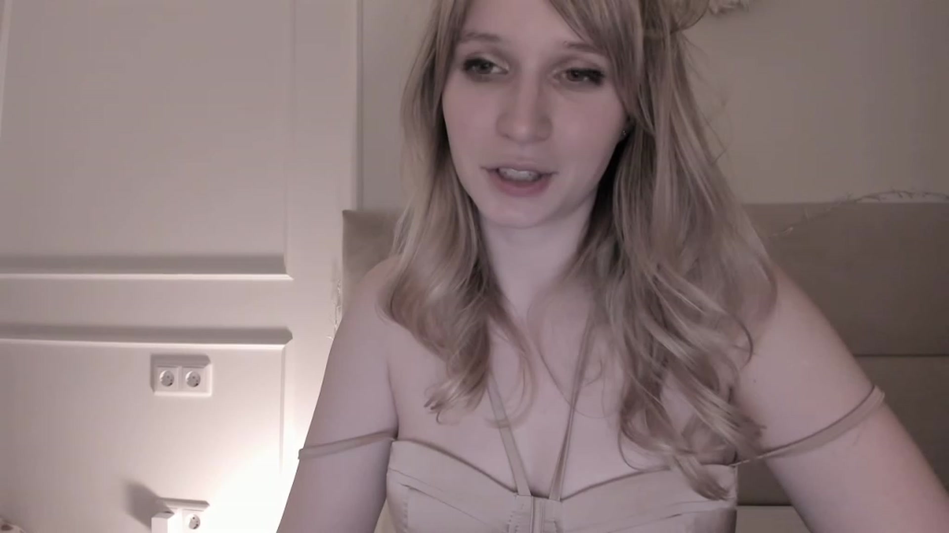 Gallery image thumbnail from Speculoos_'s myfreecams stream on, 12/21/2022, 20:58 image 5 of 20