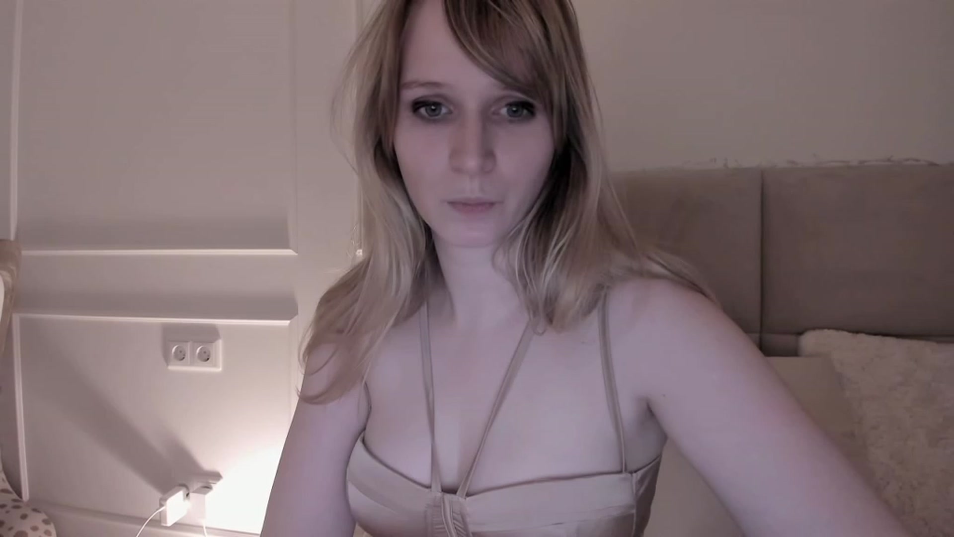 Gallery image thumbnail from Speculoos_'s myfreecams stream on, 01/18/2023, 21:15 image 11 of 20