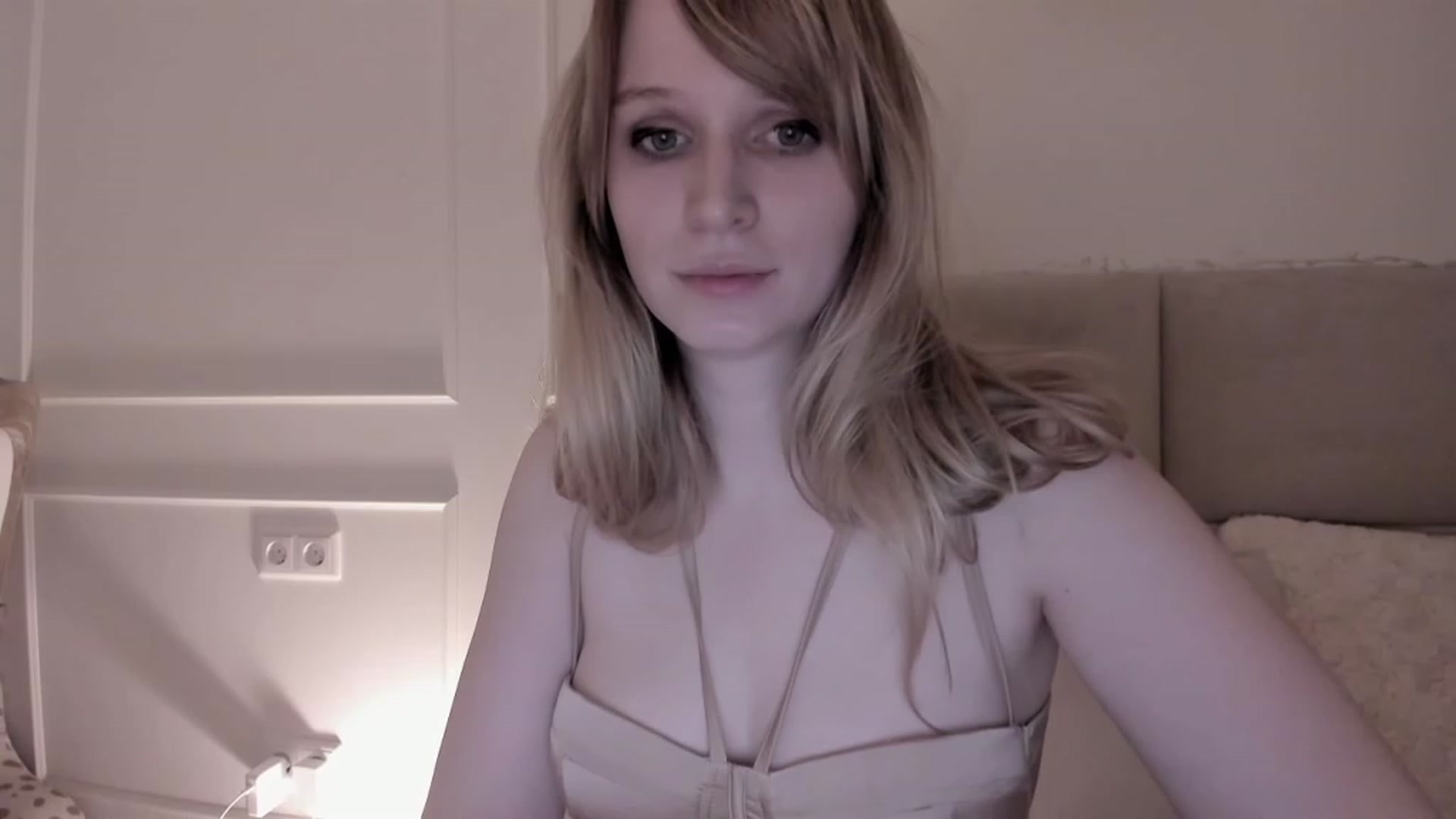 Gallery image thumbnail from Speculoos_'s myfreecams stream on, 01/18/2023, 21:15 image 6 of 20