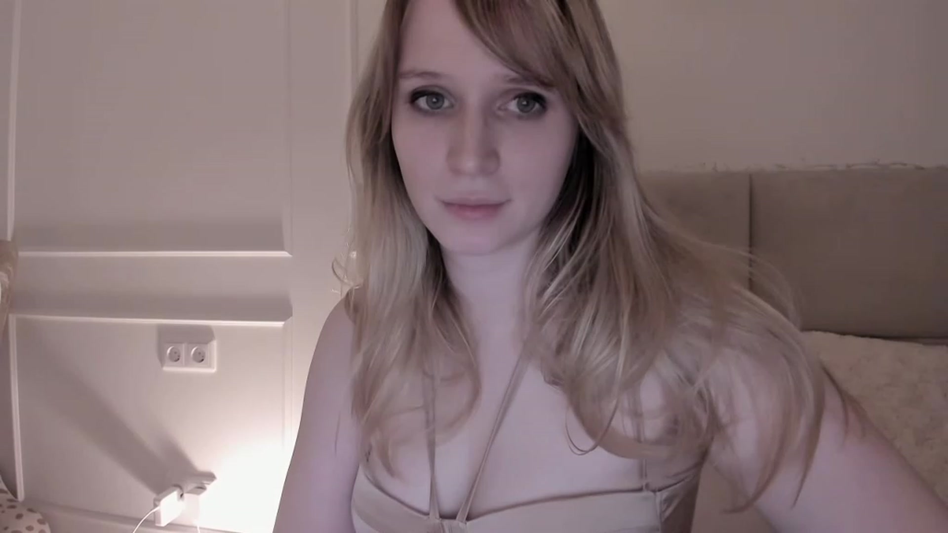 Gallery image thumbnail from Speculoos_'s myfreecams stream on, 01/18/2023, 21:15 image 16 of 20