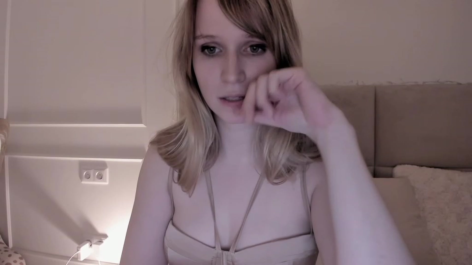Gallery image thumbnail from Speculoos_'s myfreecams stream on, 01/18/2023, 21:15 image 14 of 20