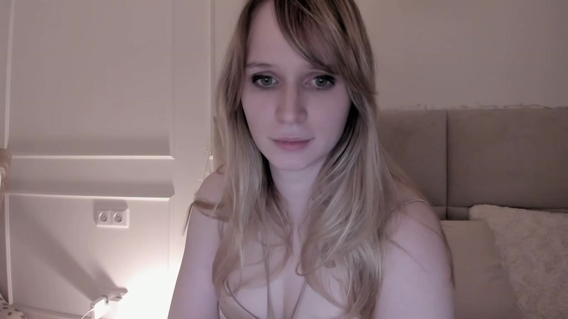 Gallery image thumbnail from Speculoos_'s myfreecams stream on, 01/18/2023, 21:15 image 18 of 20