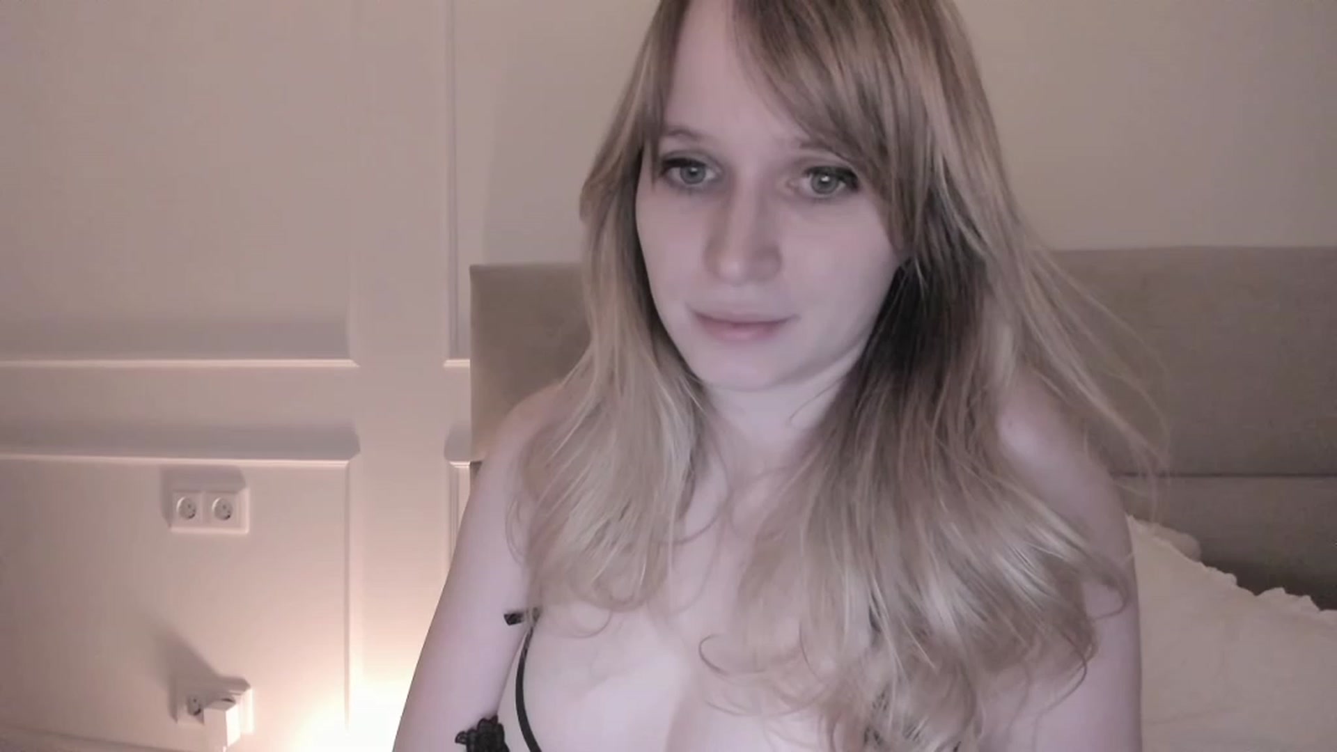 Gallery image thumbnail from Speculoos_'s myfreecams stream on, 01/27/2023, 21:20 image 18 of 20