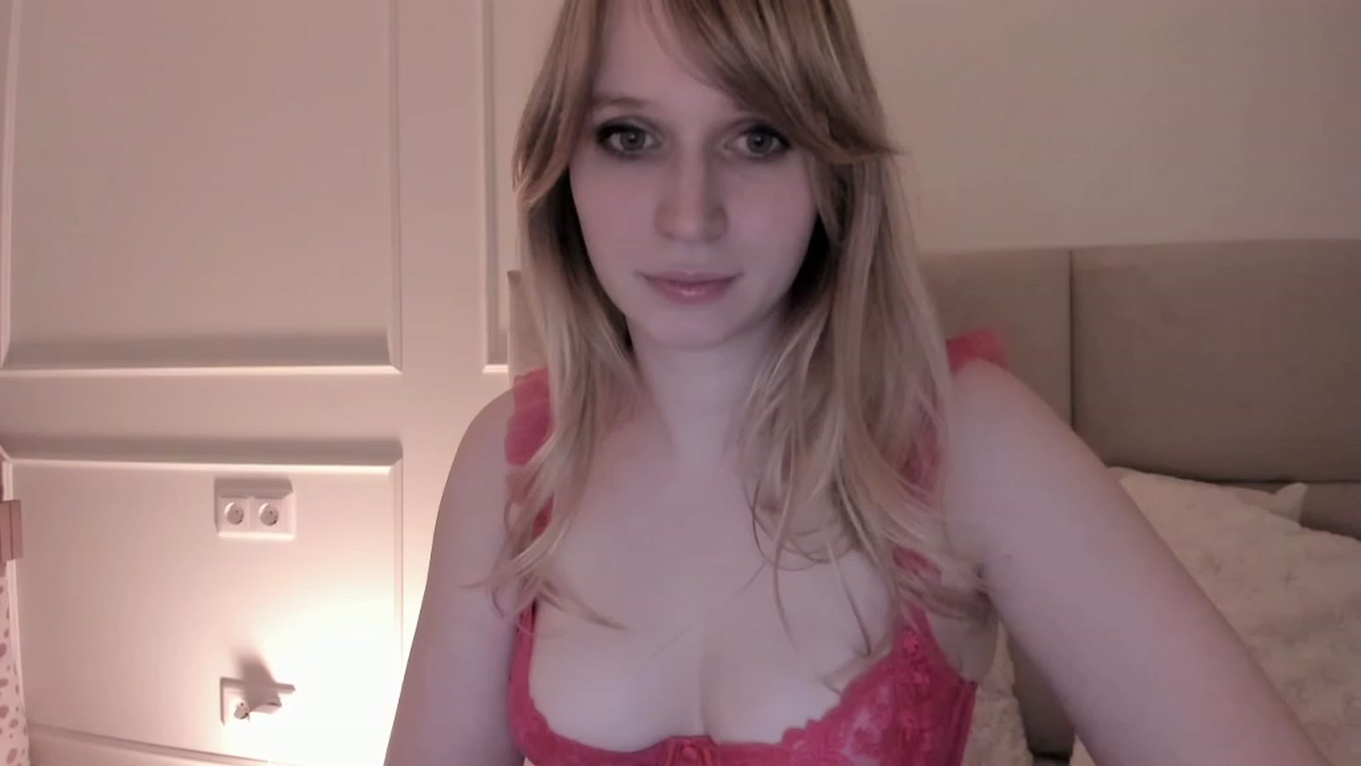Gallery image thumbnail from Speculoos_'s myfreecams stream on, 01/28/2023, 20:57 image 15 of 20