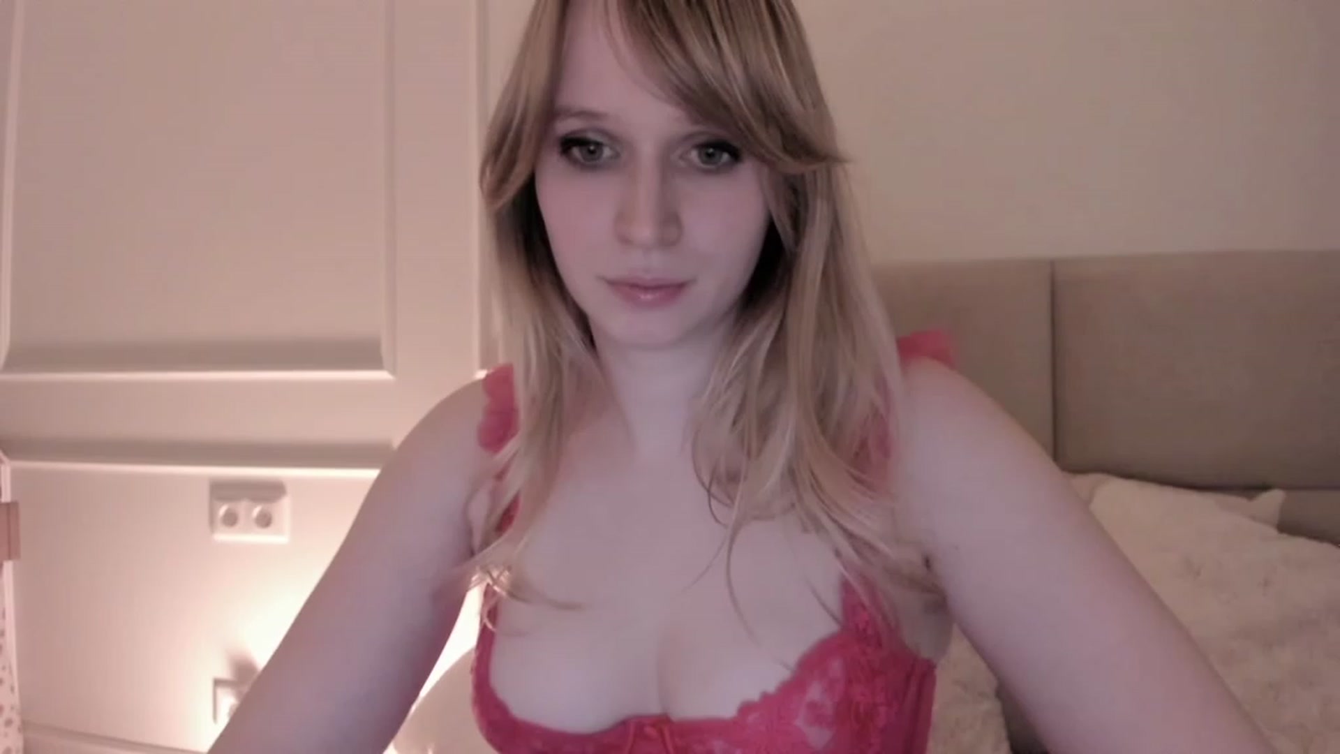 Gallery image thumbnail from Speculoos_'s myfreecams stream on, 01/28/2023, 20:57 image 13 of 20