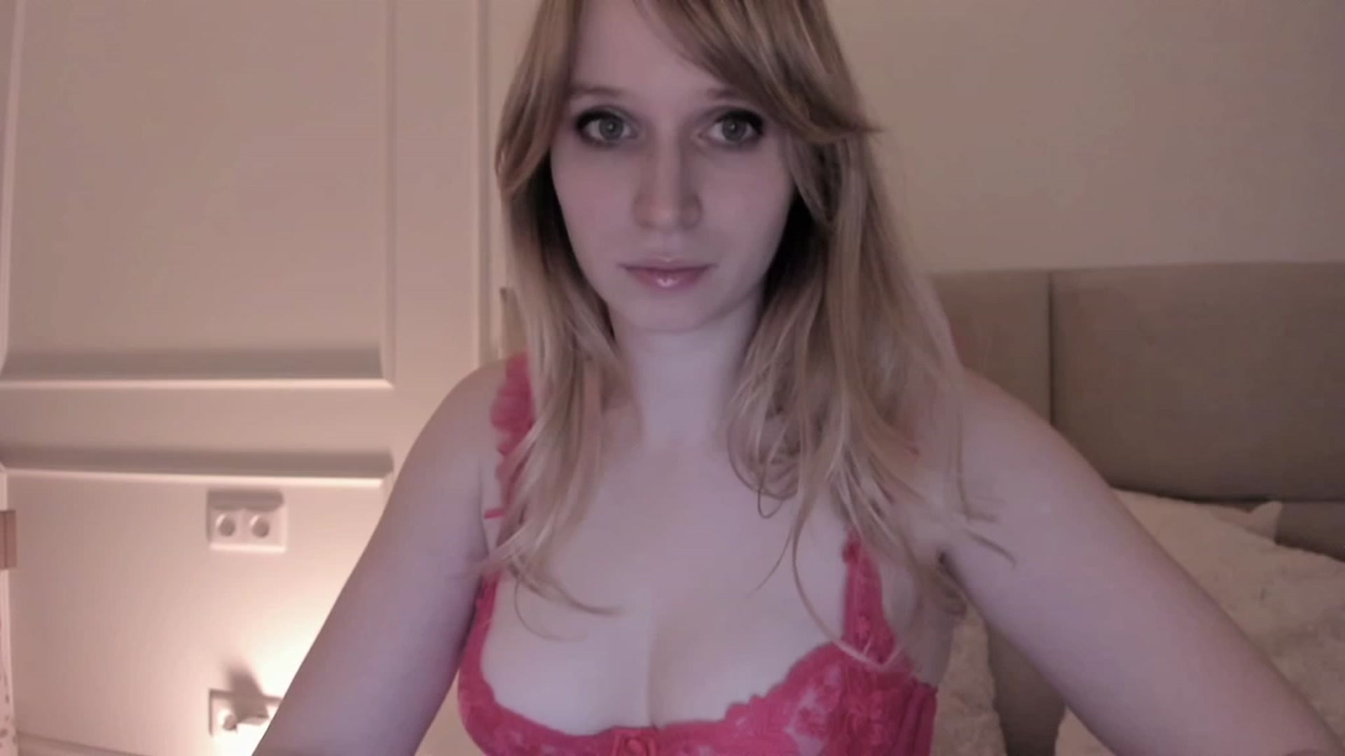 Gallery image thumbnail from Speculoos_'s myfreecams stream on, 01/28/2023, 20:57 image 12 of 20