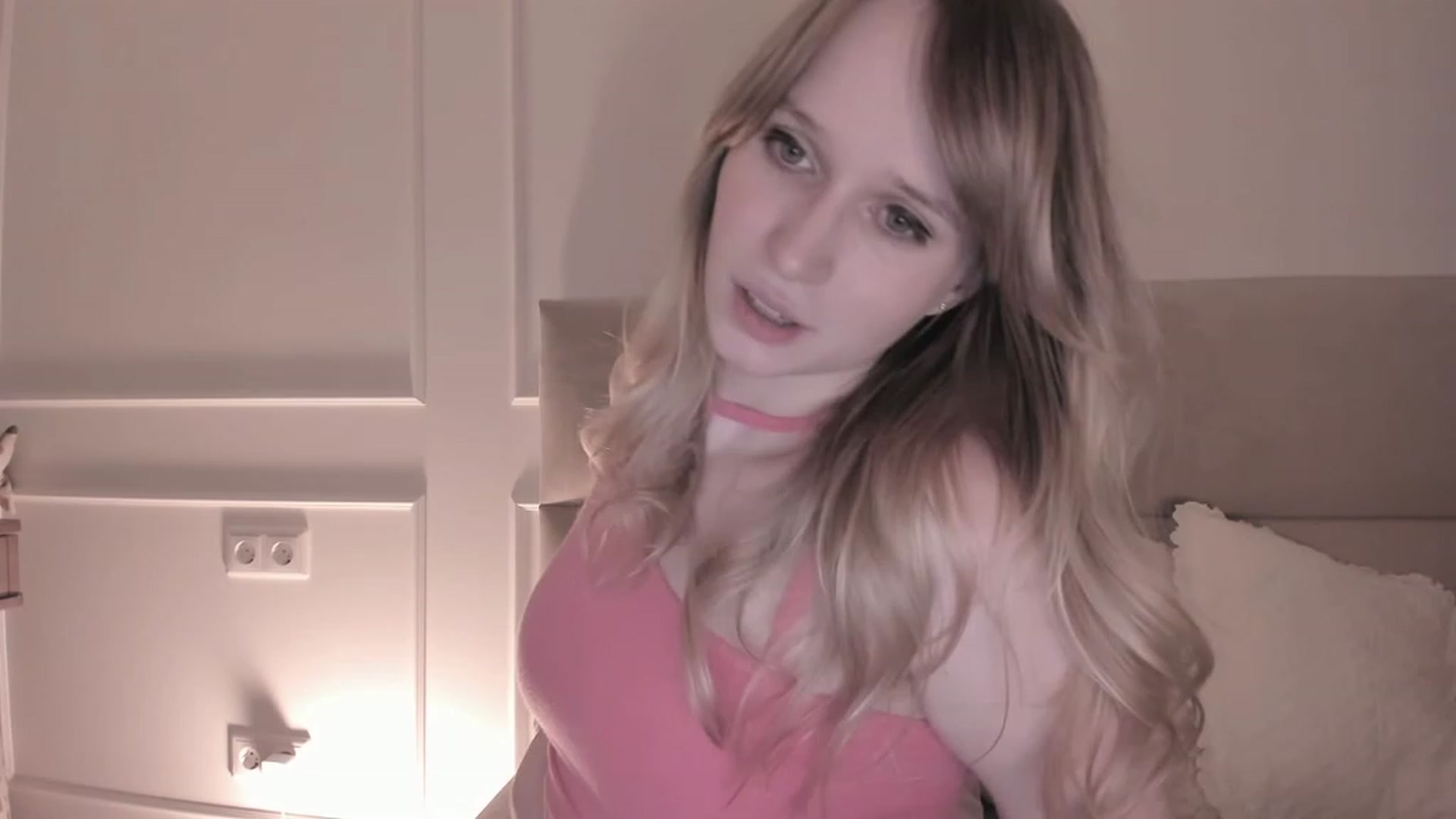 Gallery image thumbnail from Speculoos_'s myfreecams stream on, 02/02/2023, 20:54 image 12 of 20
