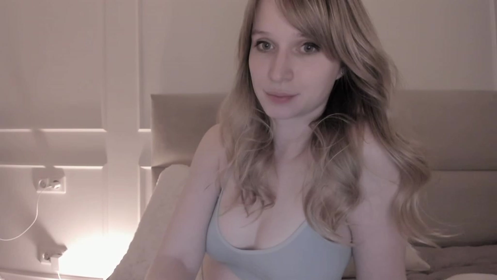 Gallery image thumbnail from Speculoos_'s myfreecams stream on, 02/09/2023, 20:29 image 9 of 20