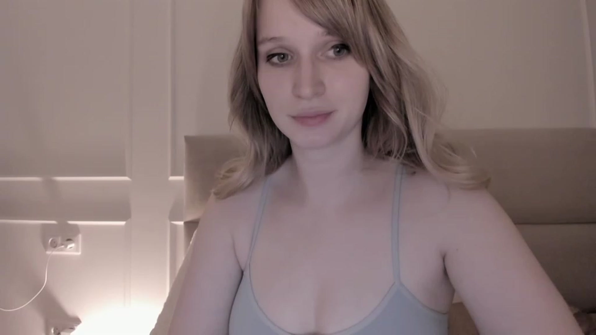 Gallery image thumbnail from Speculoos_'s myfreecams stream on, 02/09/2023, 20:29 image 6 of 20