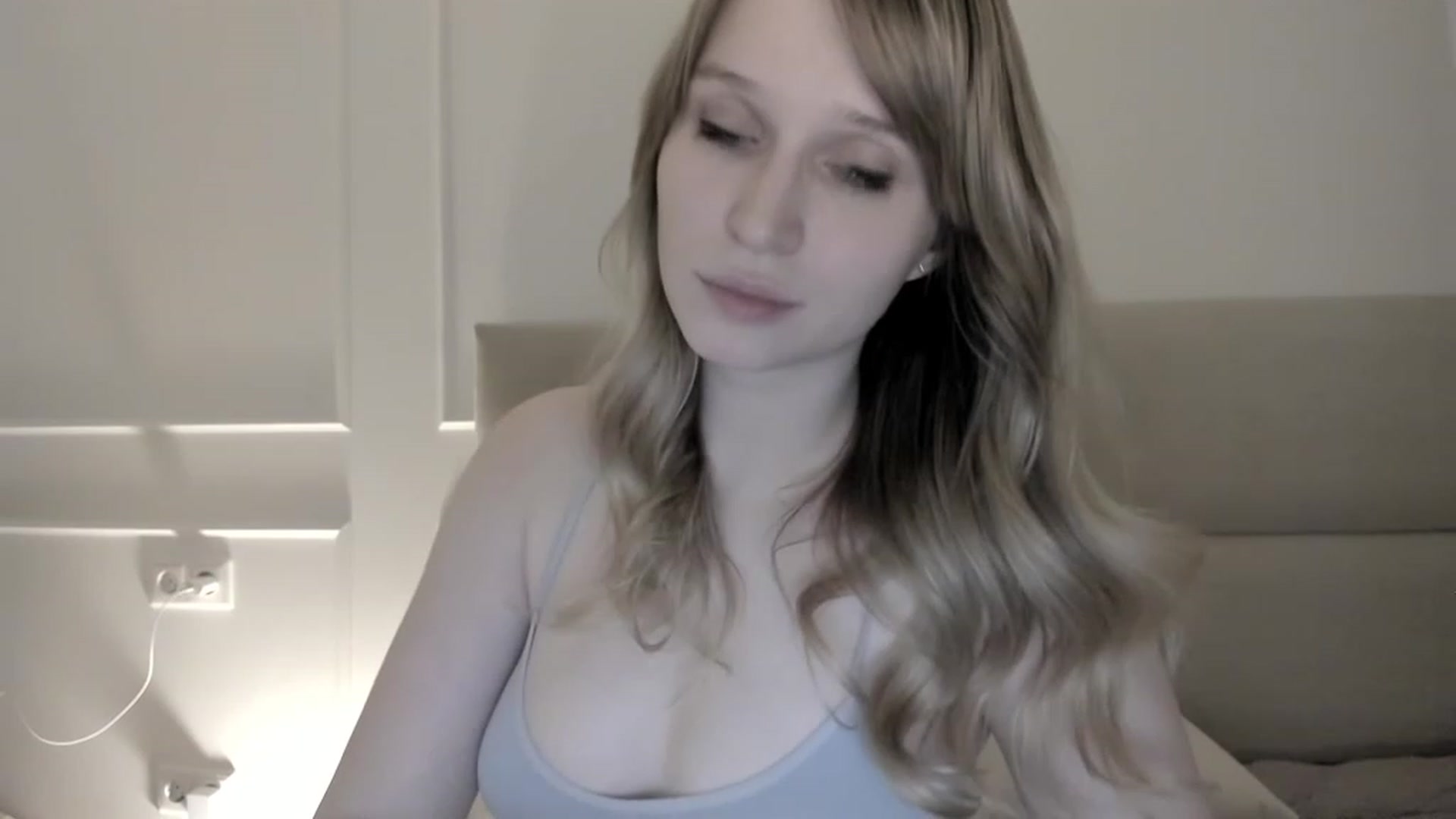 Gallery image thumbnail from Speculoos_'s myfreecams stream on, 02/09/2023, 21:01 image 7 of 20